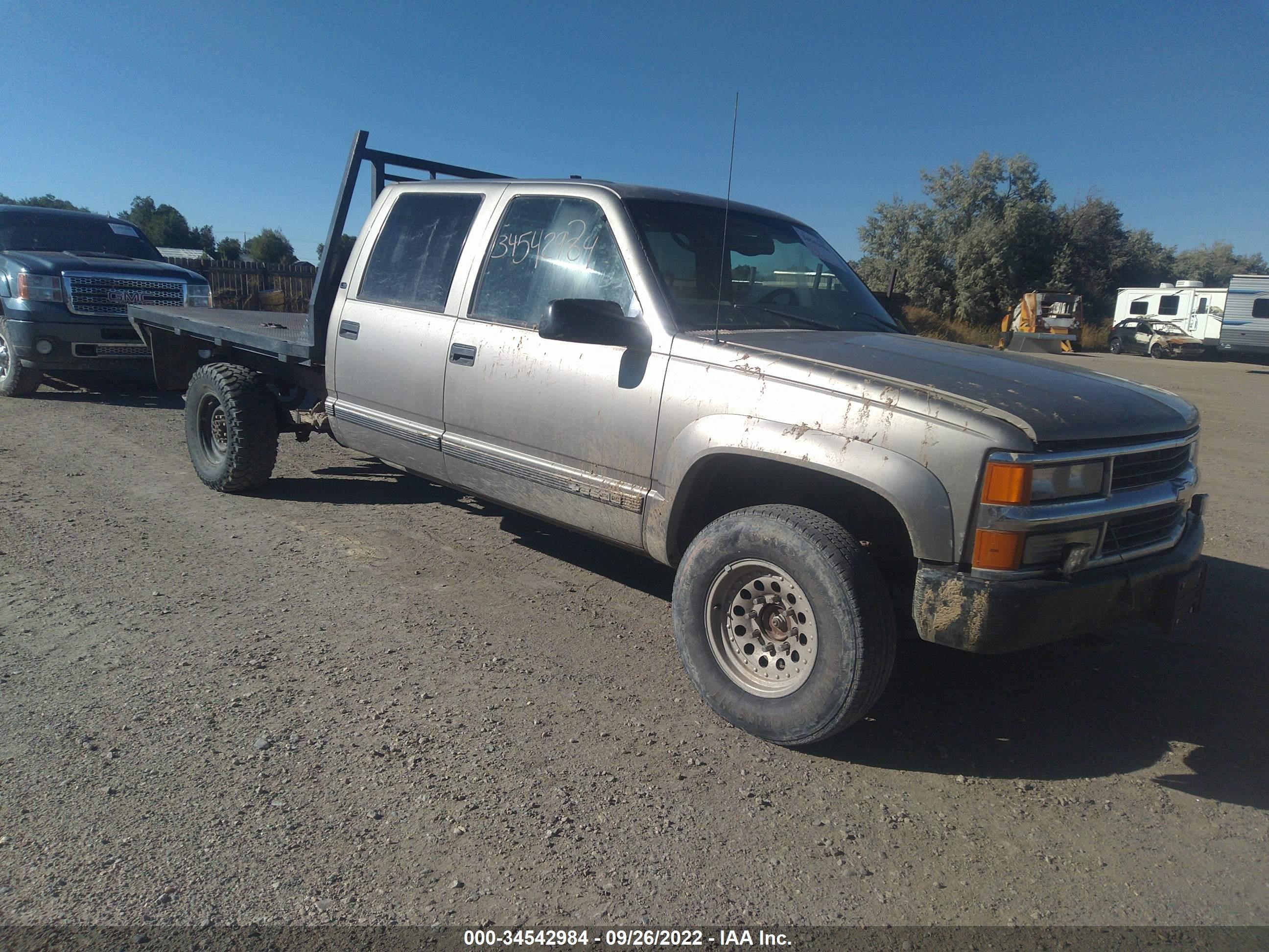 CHEVROLET C/K 2000 1gchk33j1yf493991