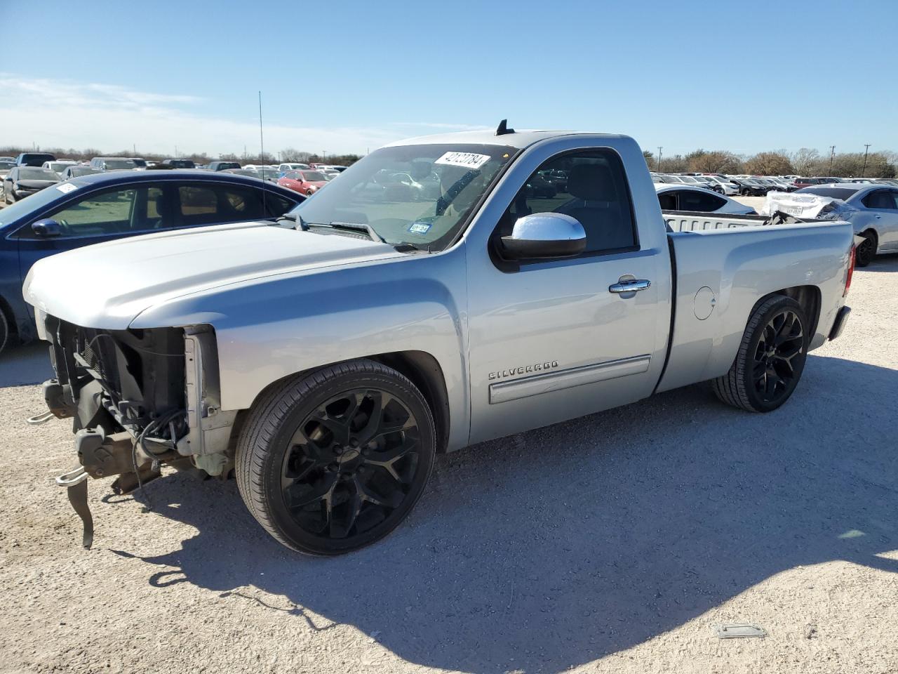 CHEVROLET SILVERADO 2011 1gcncsea6bz335501