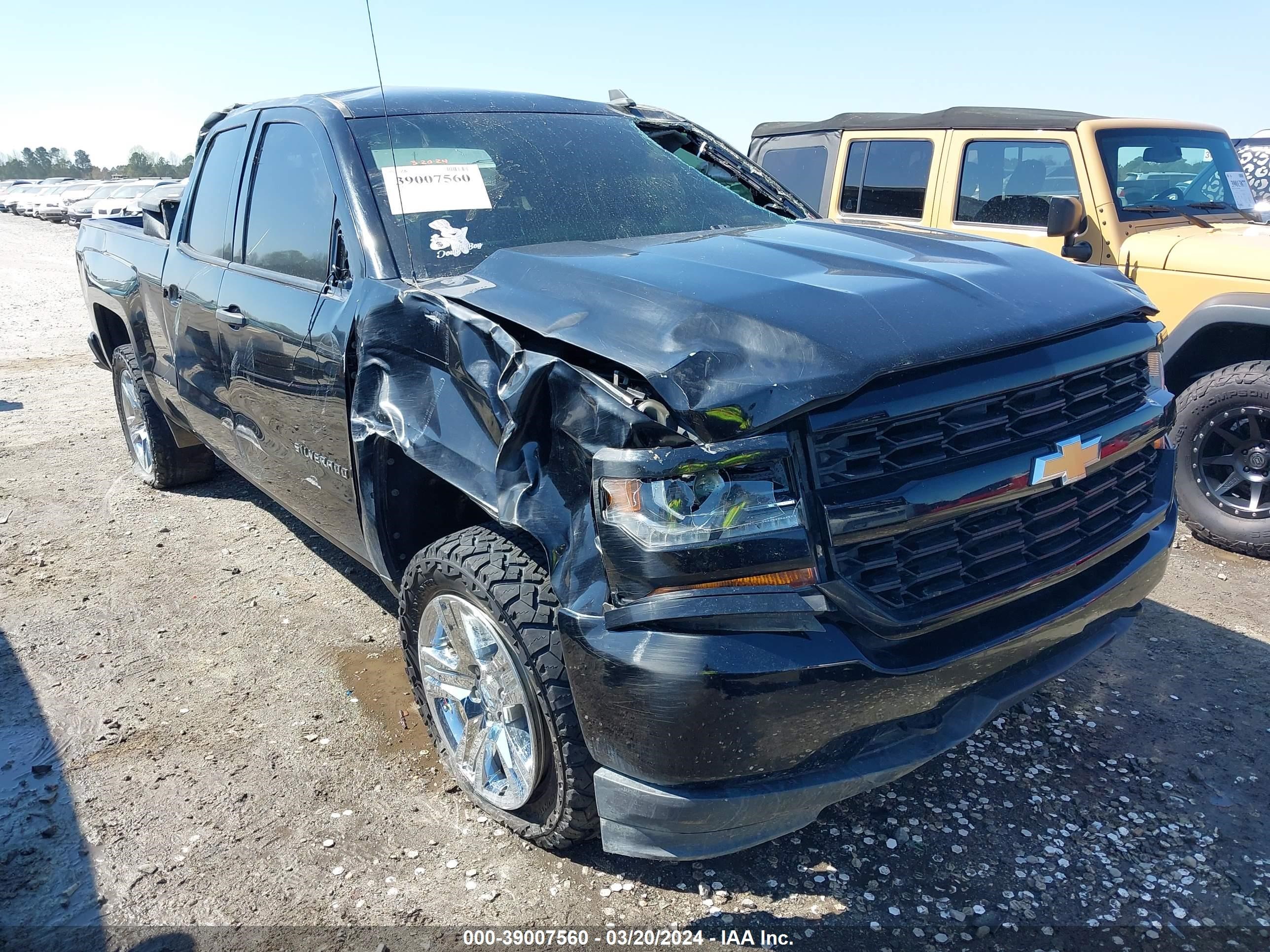 CHEVROLET SILVERADO 2018 1gcrcpec6jz195562