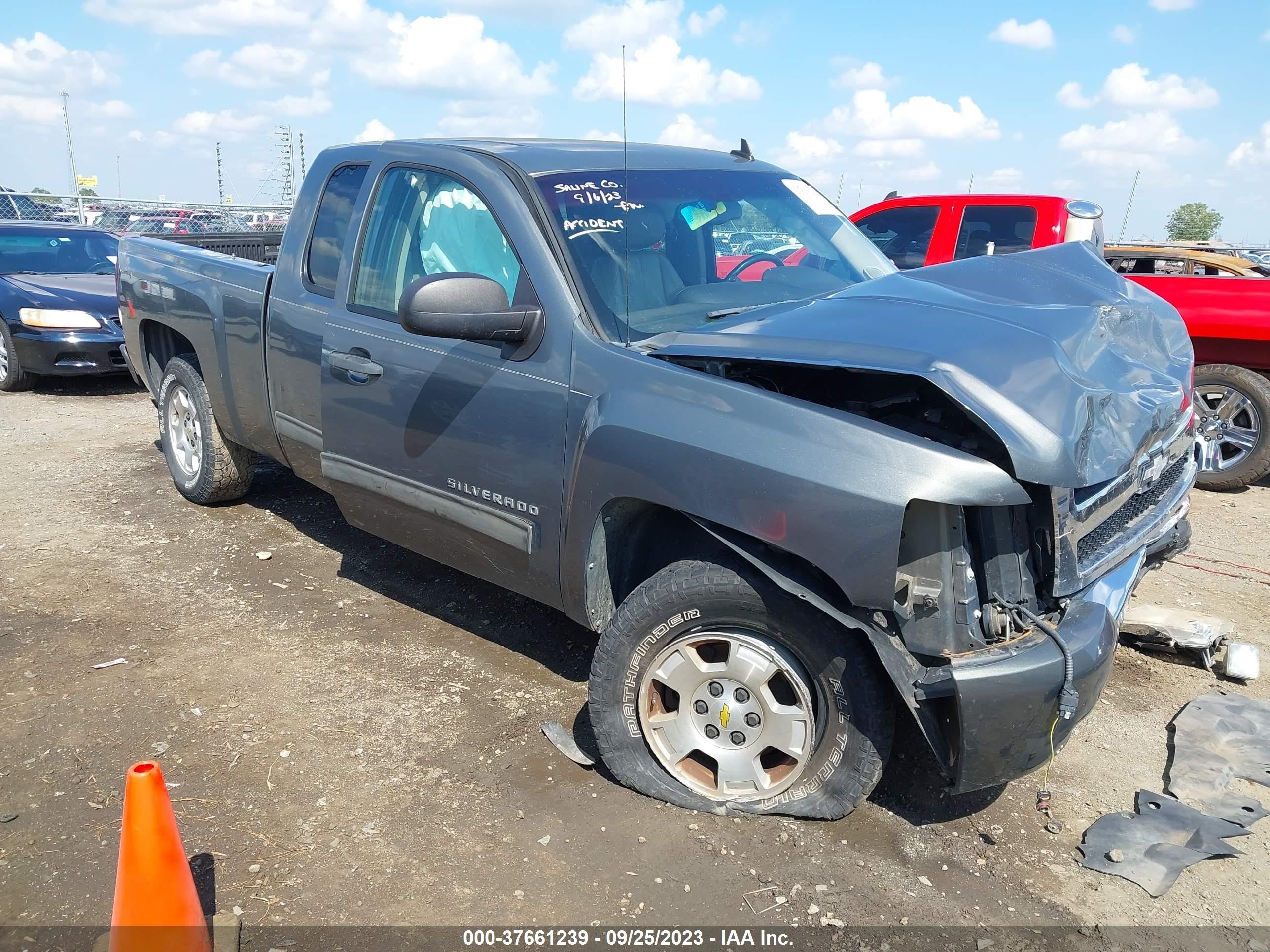 CHEVROLET SILVERADO 2011 1gcrcse03bz128041