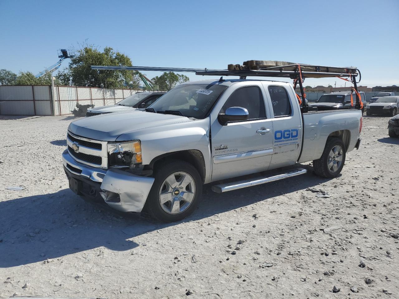 CHEVROLET SILVERADO 2011 1gcrcse05bz206819