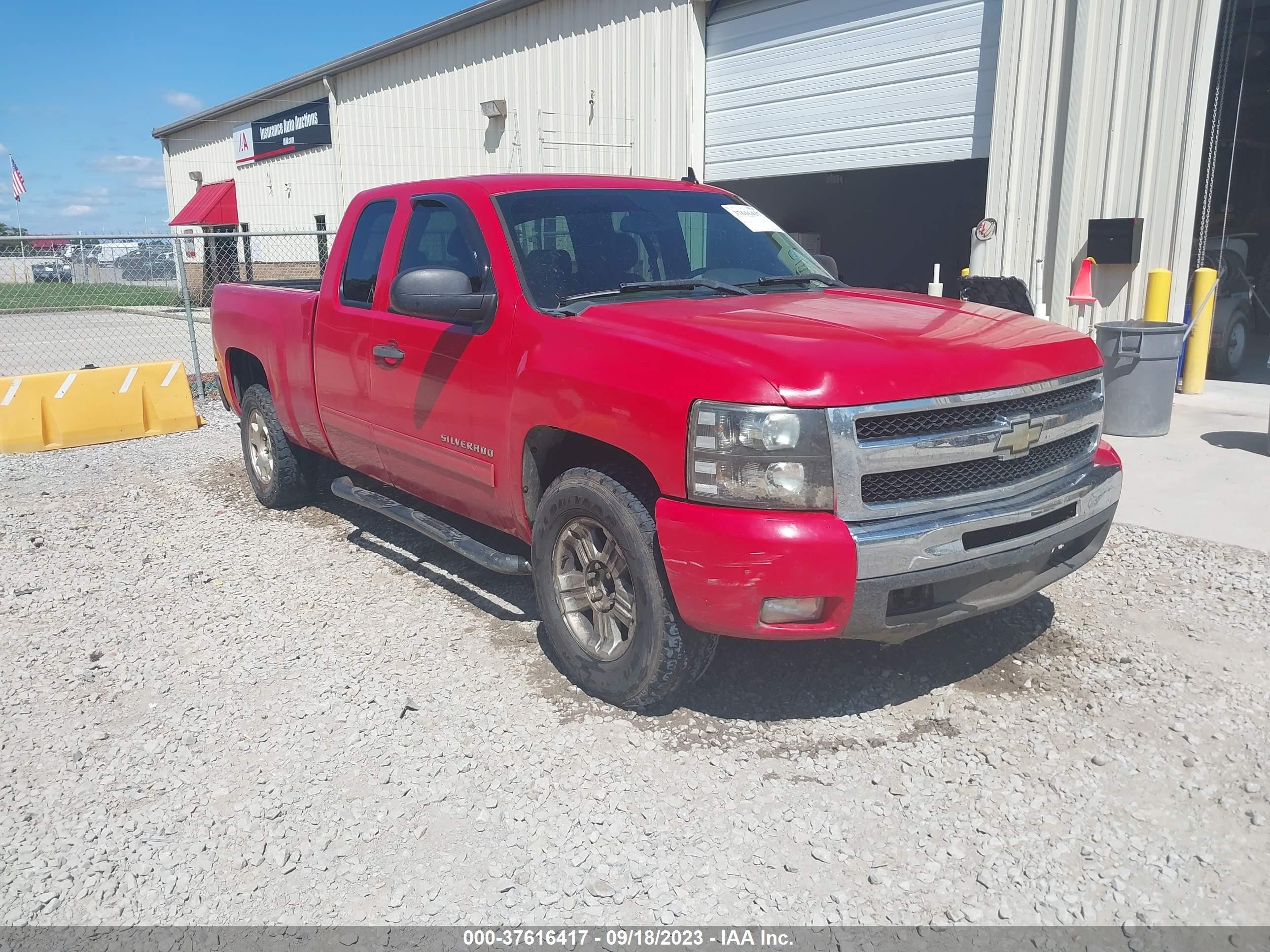 CHEVROLET SILVERADO 2011 1gcrcse06bz194440