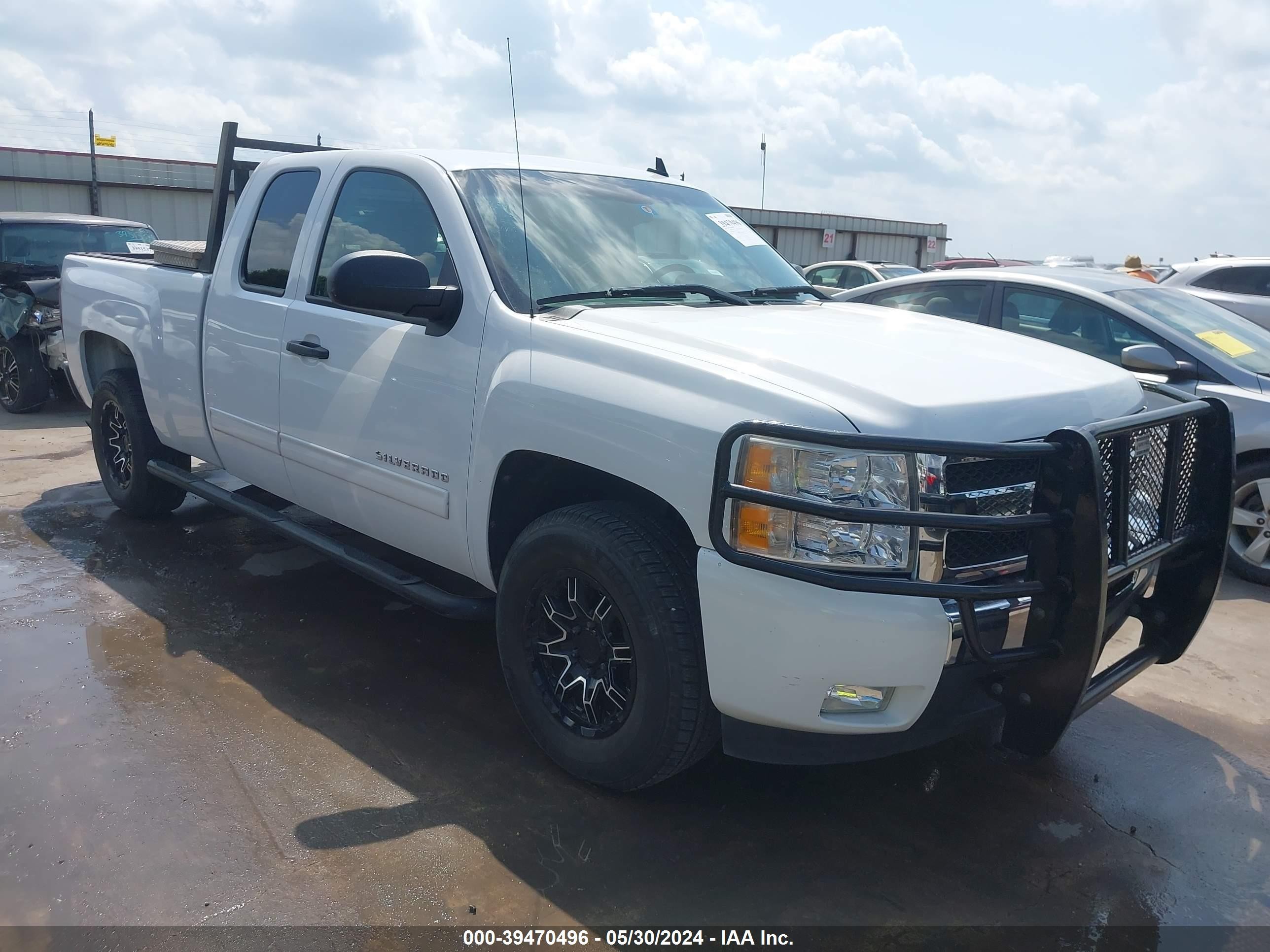 CHEVROLET SILVERADO 2011 1gcrcse07bz451363