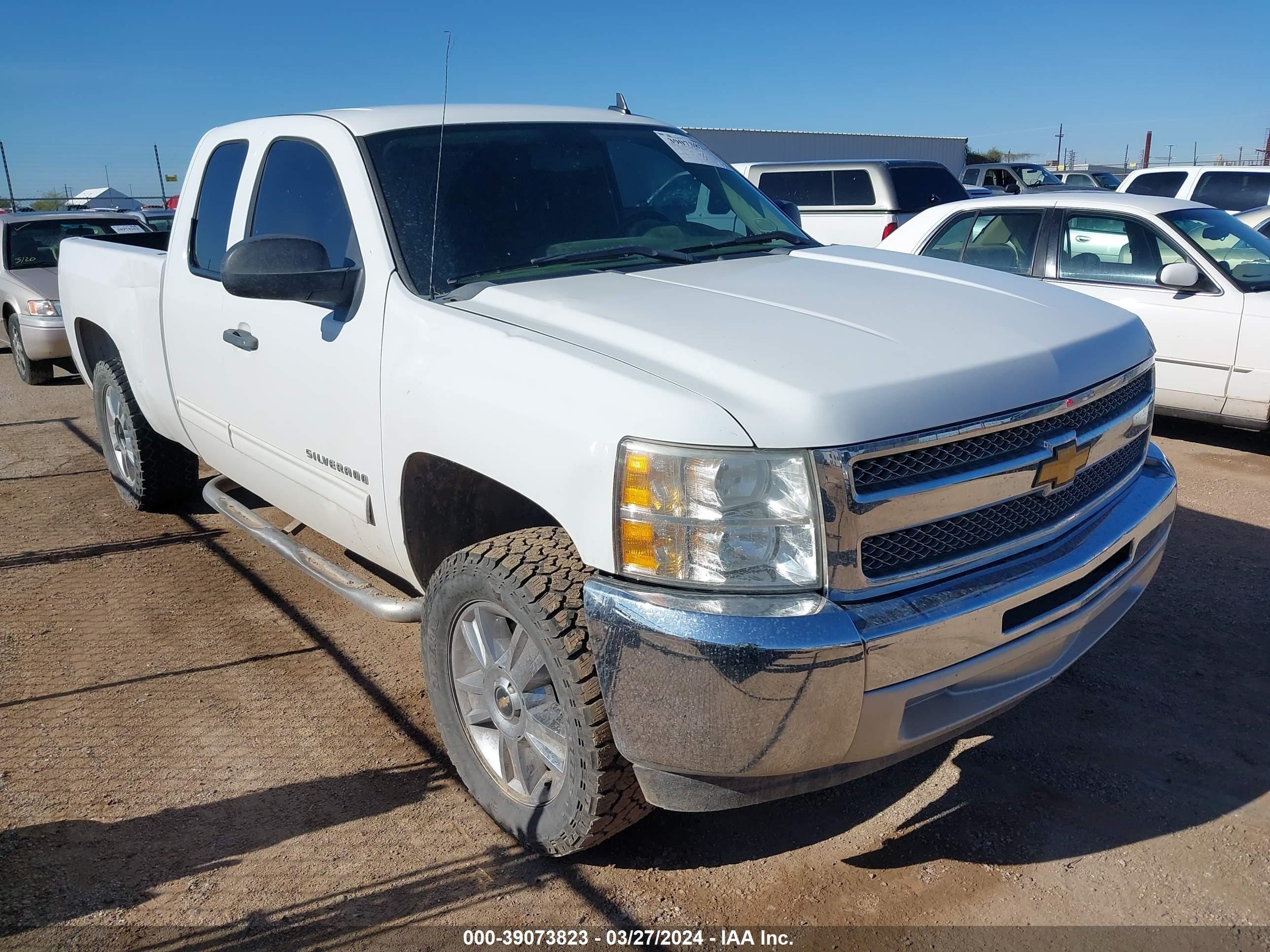 CHEVROLET SILVERADO 2013 1gcrcse08dz264068