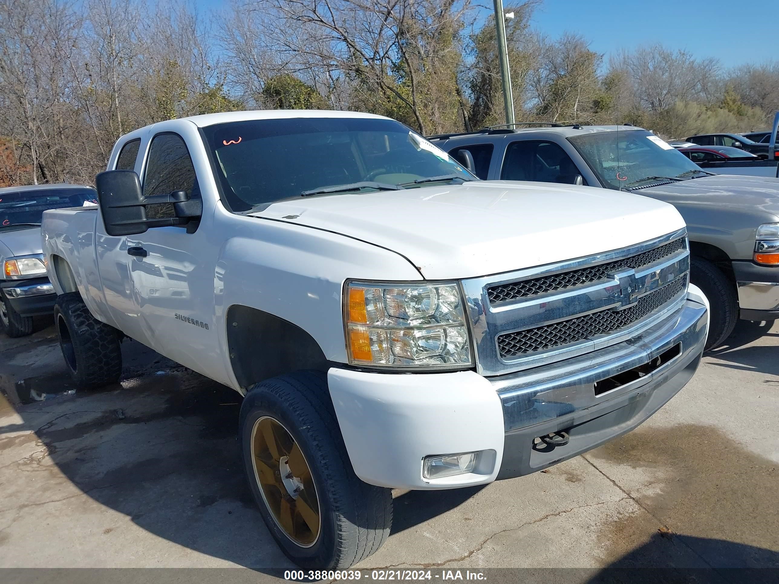 CHEVROLET SILVERADO 2011 1gcrkpe30bz229919