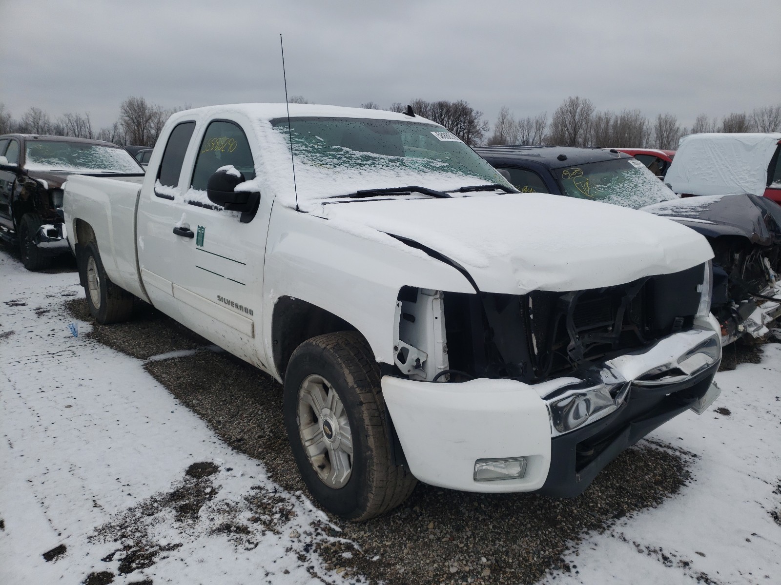 CHEVROLET SILVERADO 2011 1gcrkse03bz420520