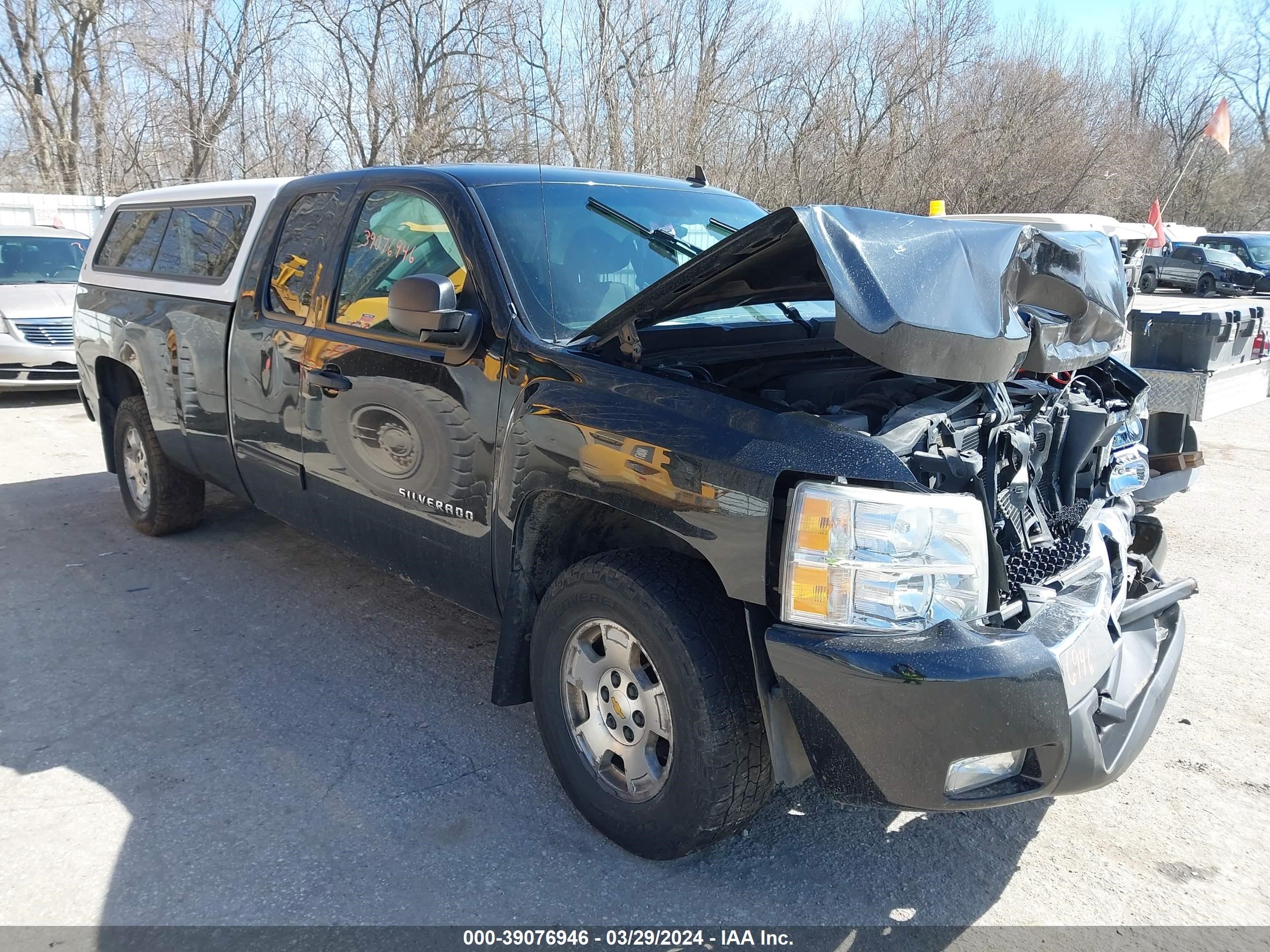 CHEVROLET SILVERADO 2011 1gcrkse08bz186391