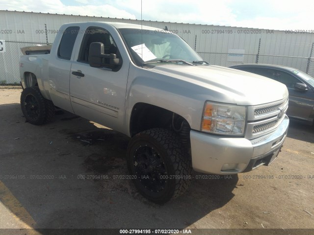 CHEVROLET SILVERADO 1500 2011 1gcrkse24bz260648