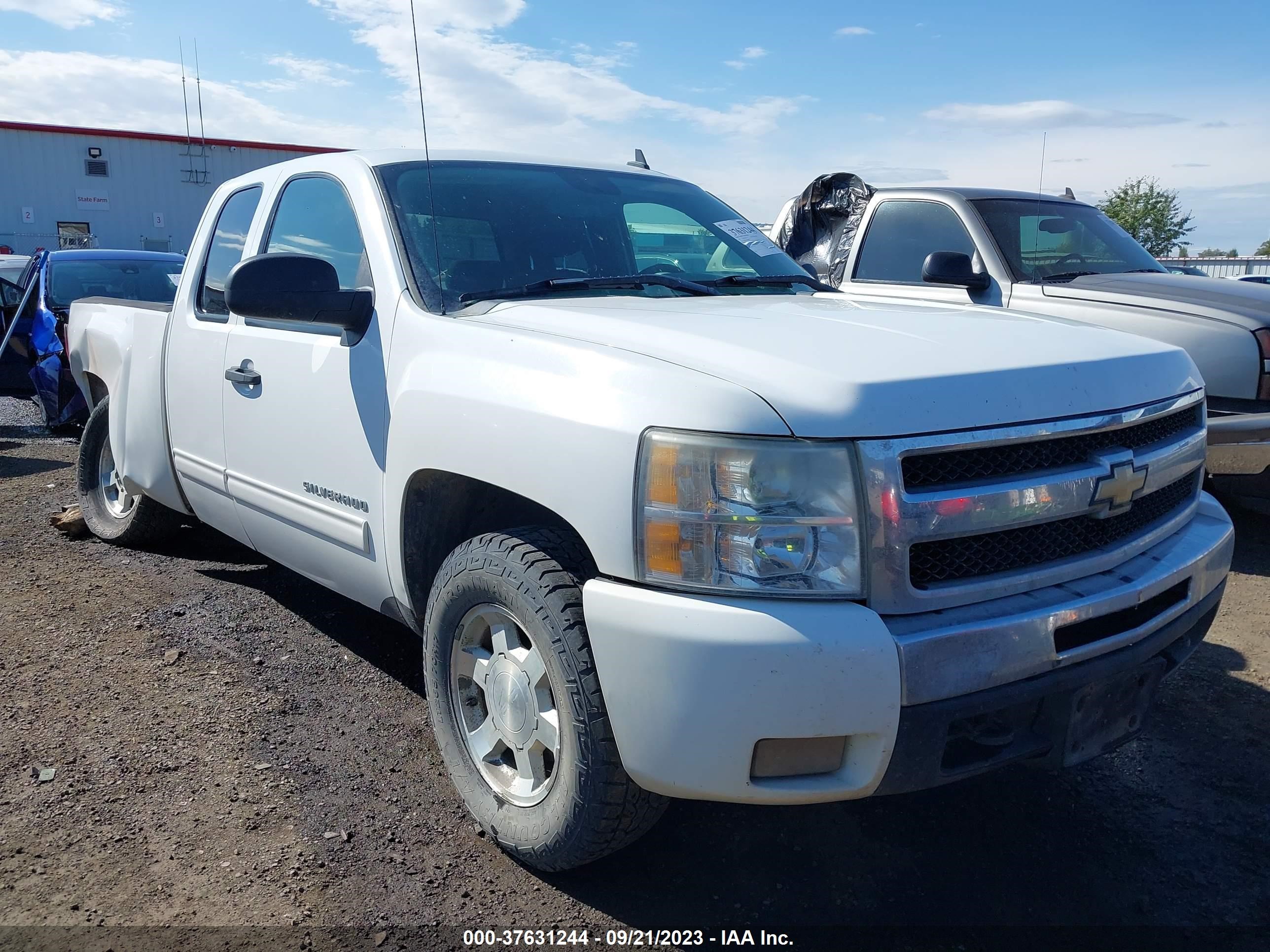 CHEVROLET SILVERADO 2011 1gcrkse34bz180078