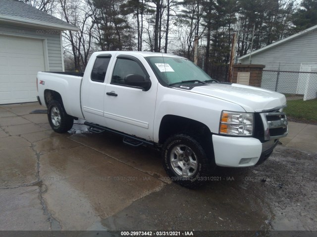 CHEVROLET SILVERADO 1500 2011 1gcrkse34bz321313