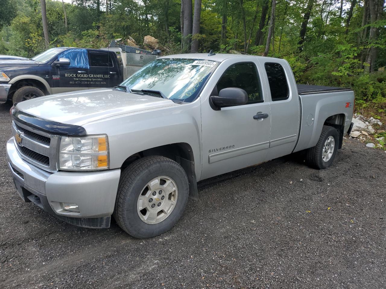 CHEVROLET SILVERADO 2011 1gcrkse36bz111165