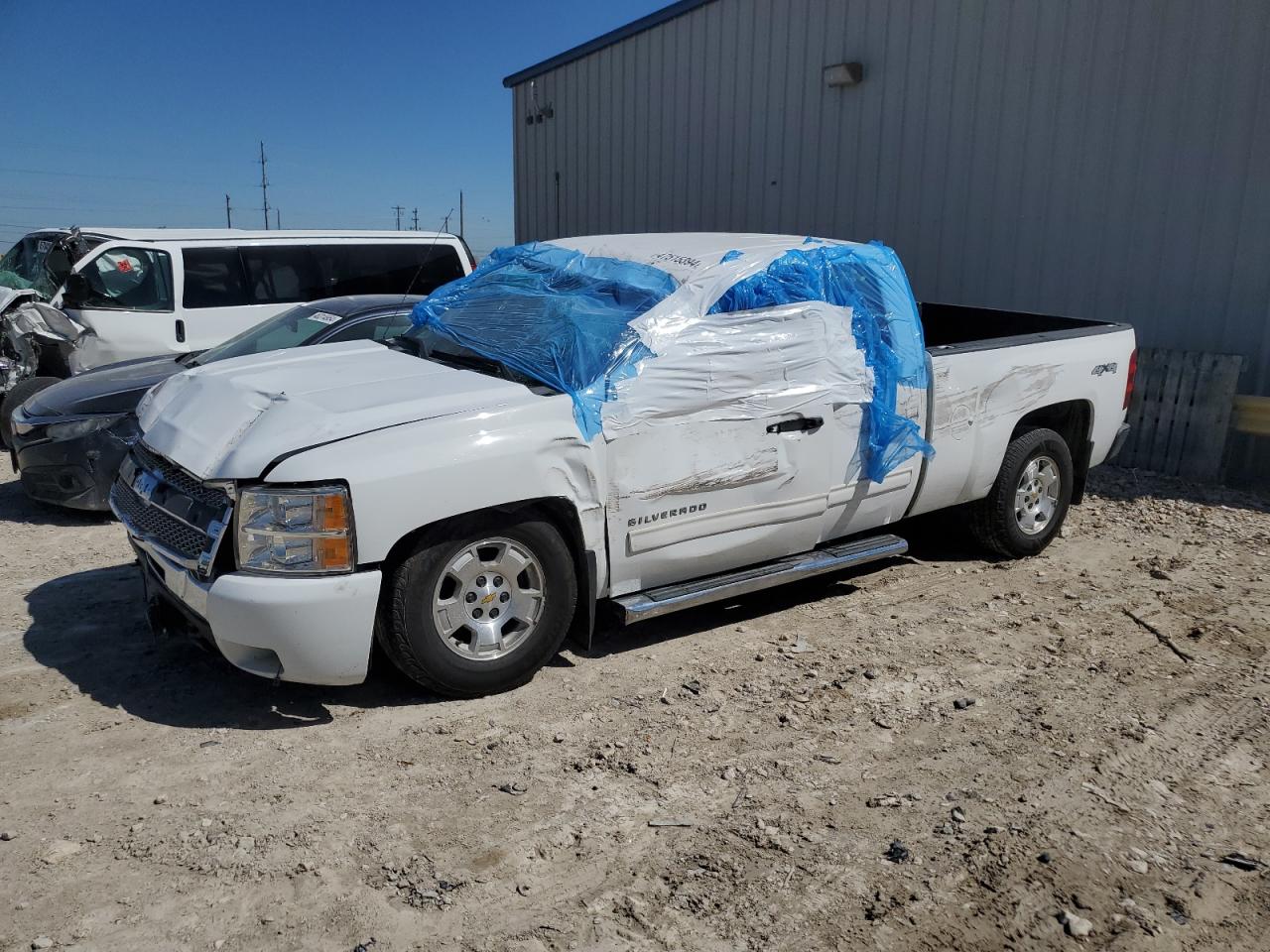 CHEVROLET SILVERADO 2011 1gcrkse37bz308264