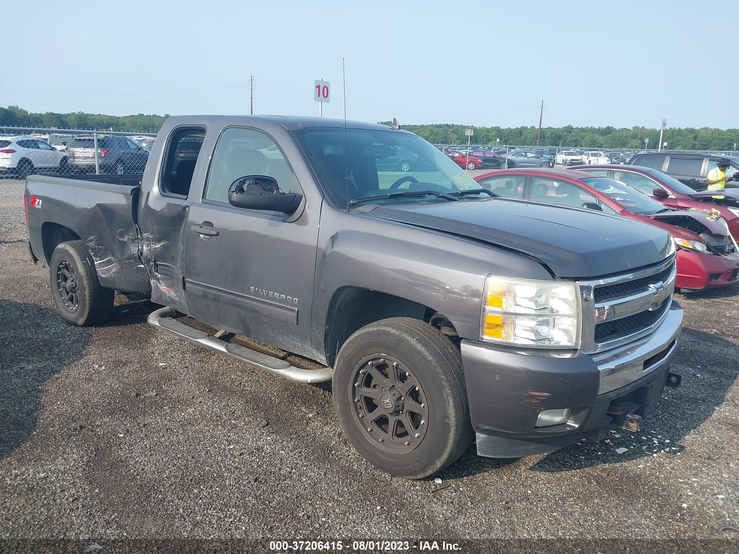 CHEVROLET SILVERADO 2011 1gcrkse39bz233115