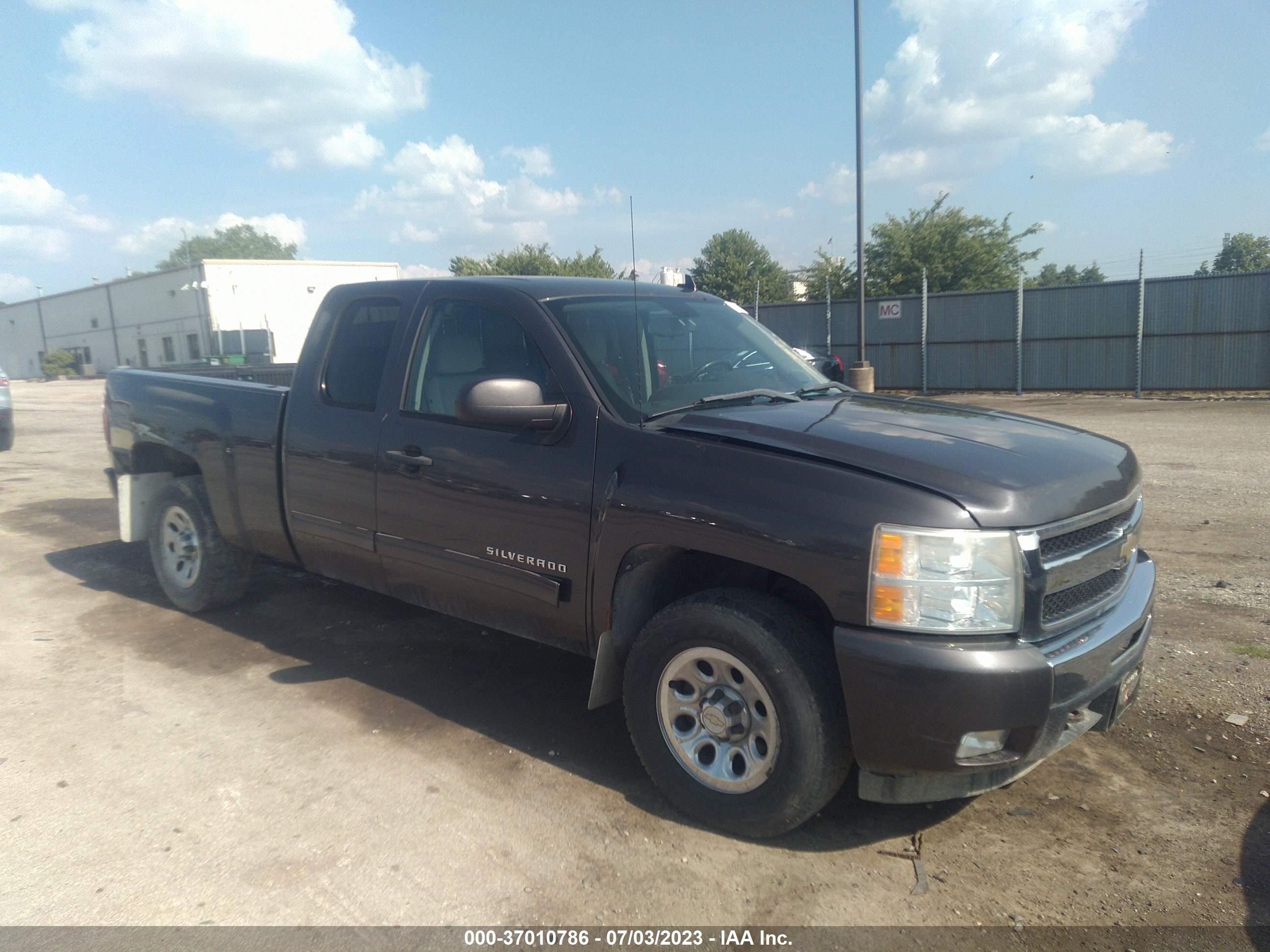 CHEVROLET SILVERADO 2011 1gcrkse39bz353870