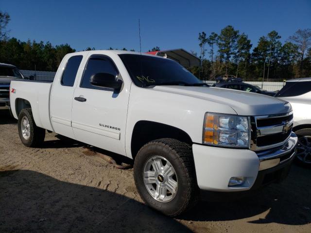 CHEVROLET SLVRD 1500 2011 1gcrkse39bz407765