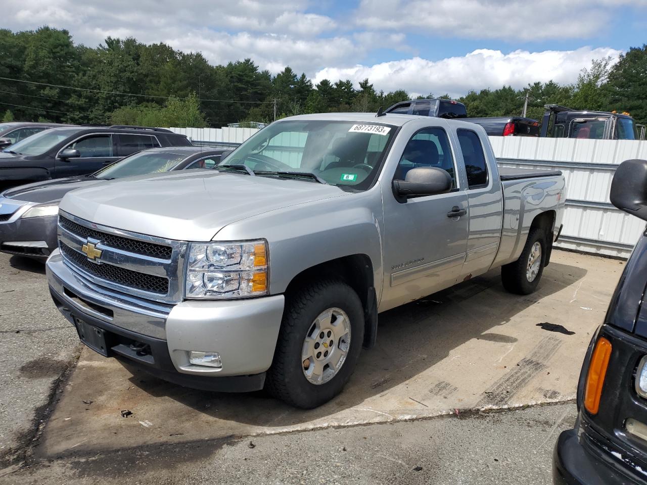 CHEVROLET SILVERADO 2011 1gcrkse39bz423206