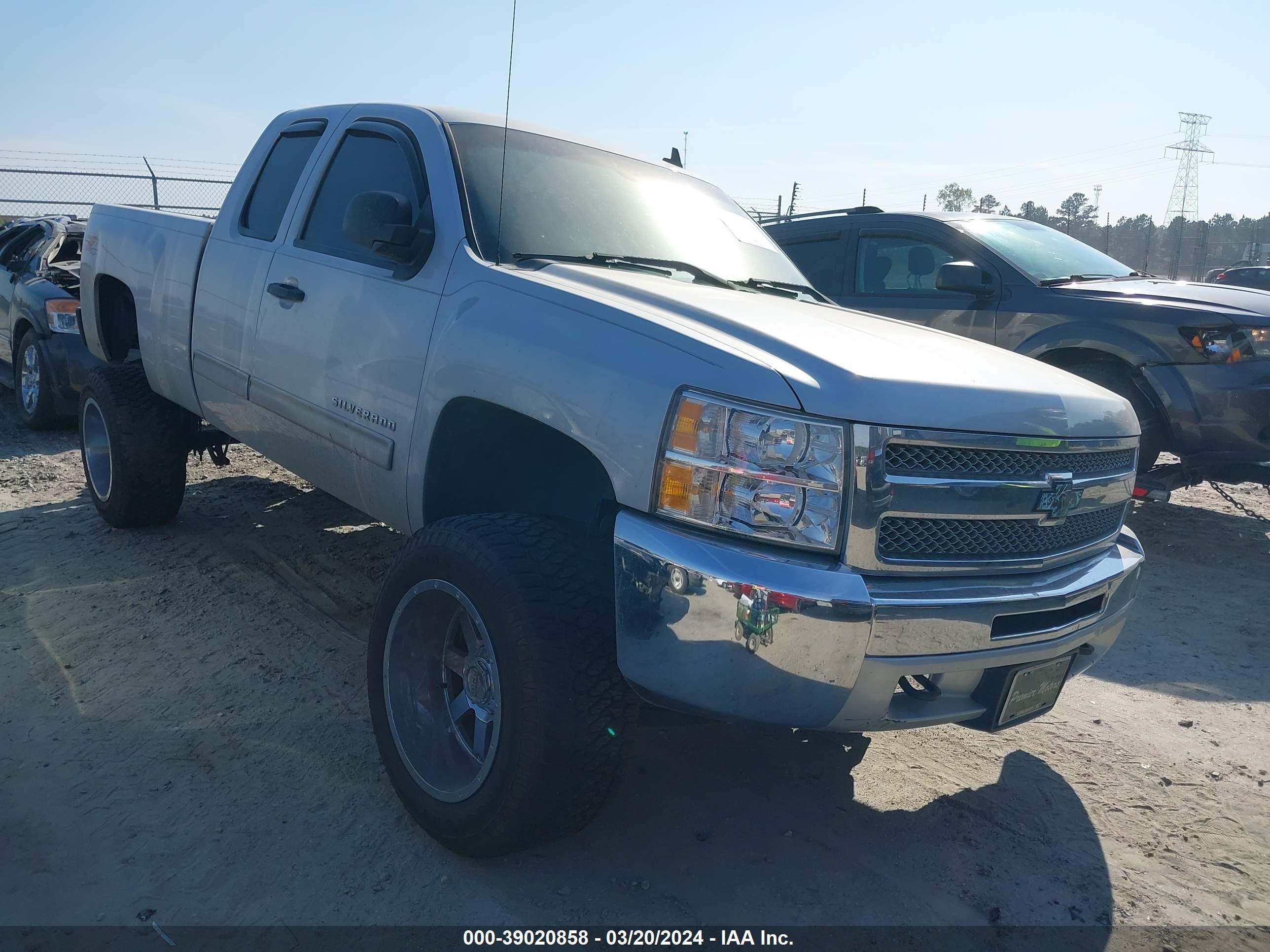 CHEVROLET SILVERADO 2013 1gcrkse70dz173733