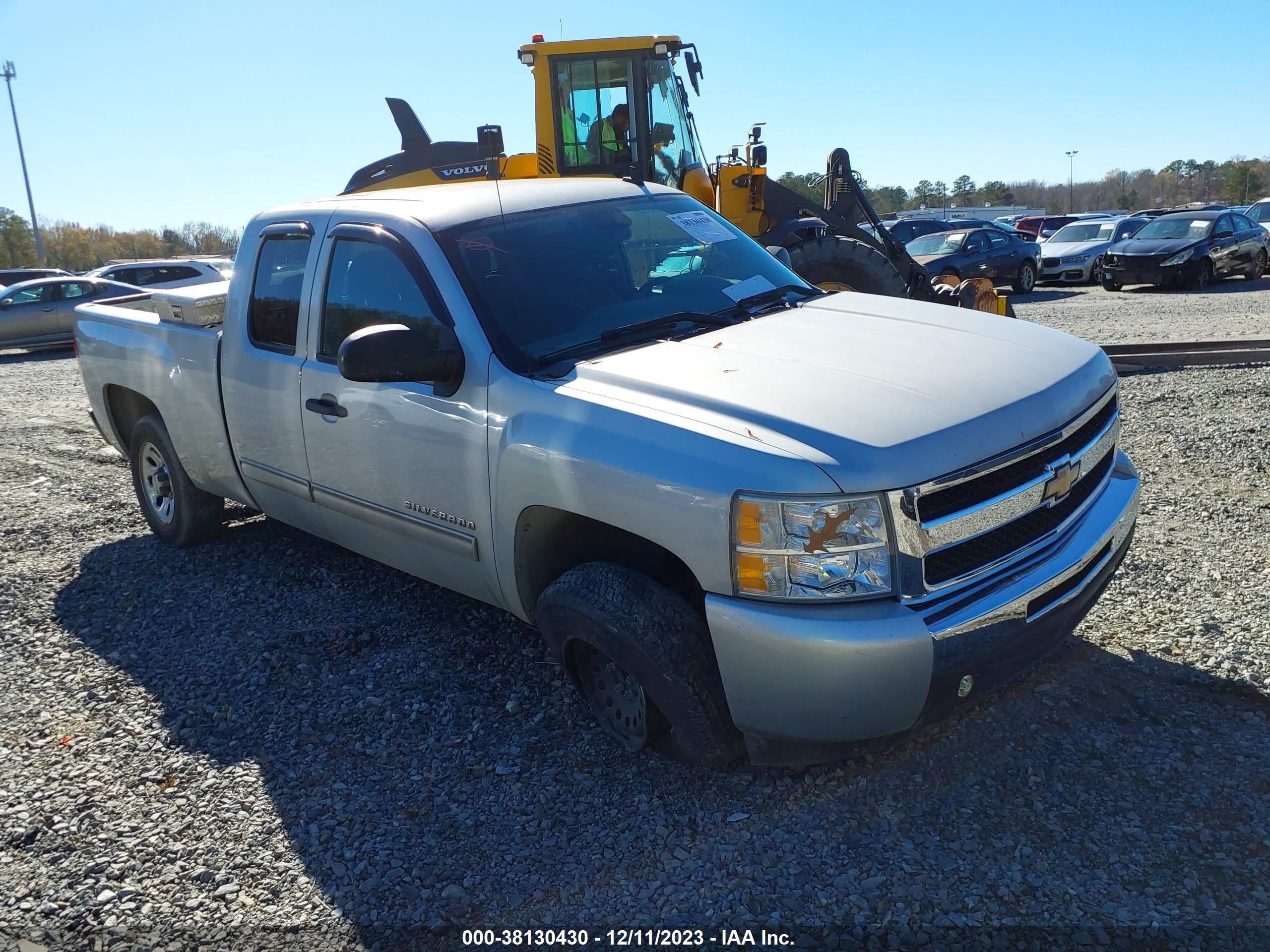 CHEVROLET SILVERADO 2010 1gcscrea6az115625