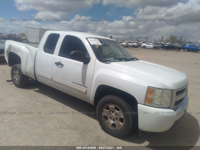 CHEVROLET SILVERADO 1500 2010 1gcscse09az210663