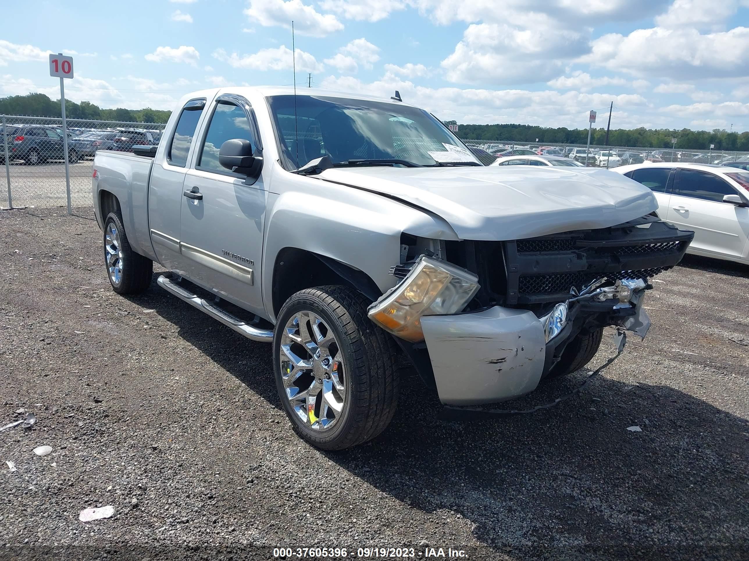 CHEVROLET SILVERADO 2010 1gcskse30az196505