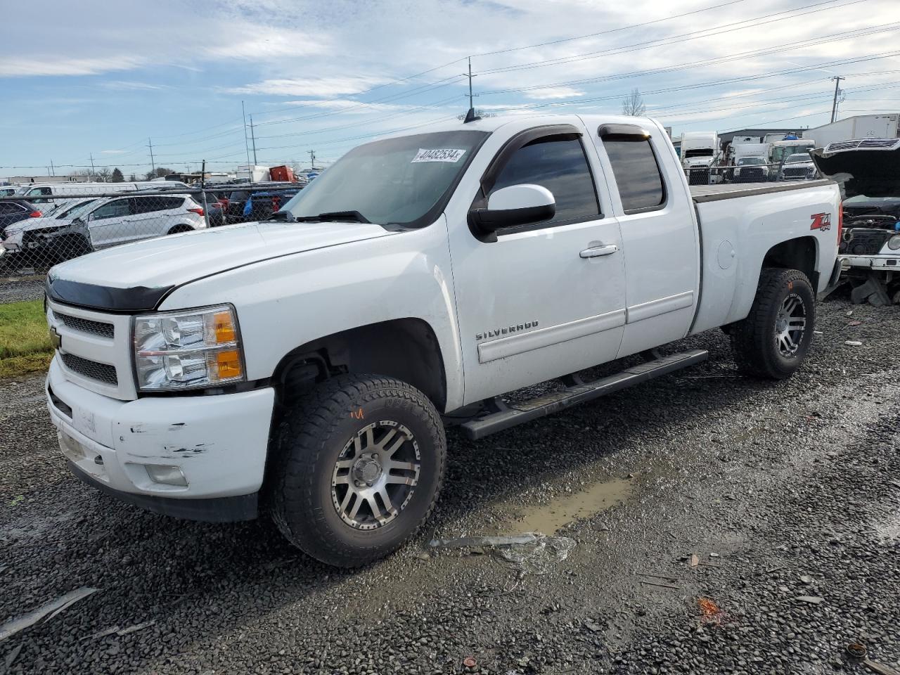 CHEVROLET SILVERADO 2010 1gcskte38az236402