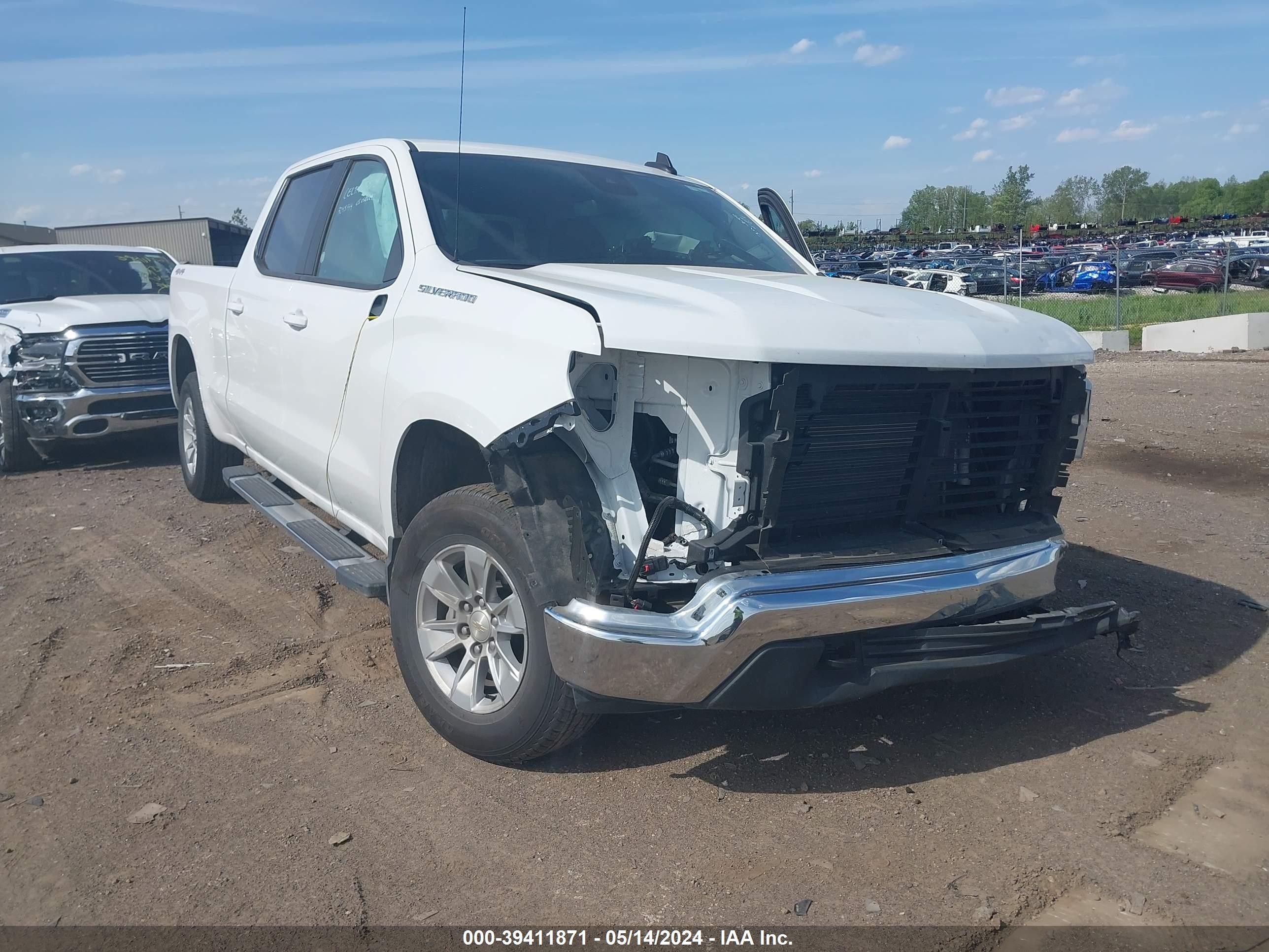 CHEVROLET SILVERADO 2023 1gcudded2pz316837