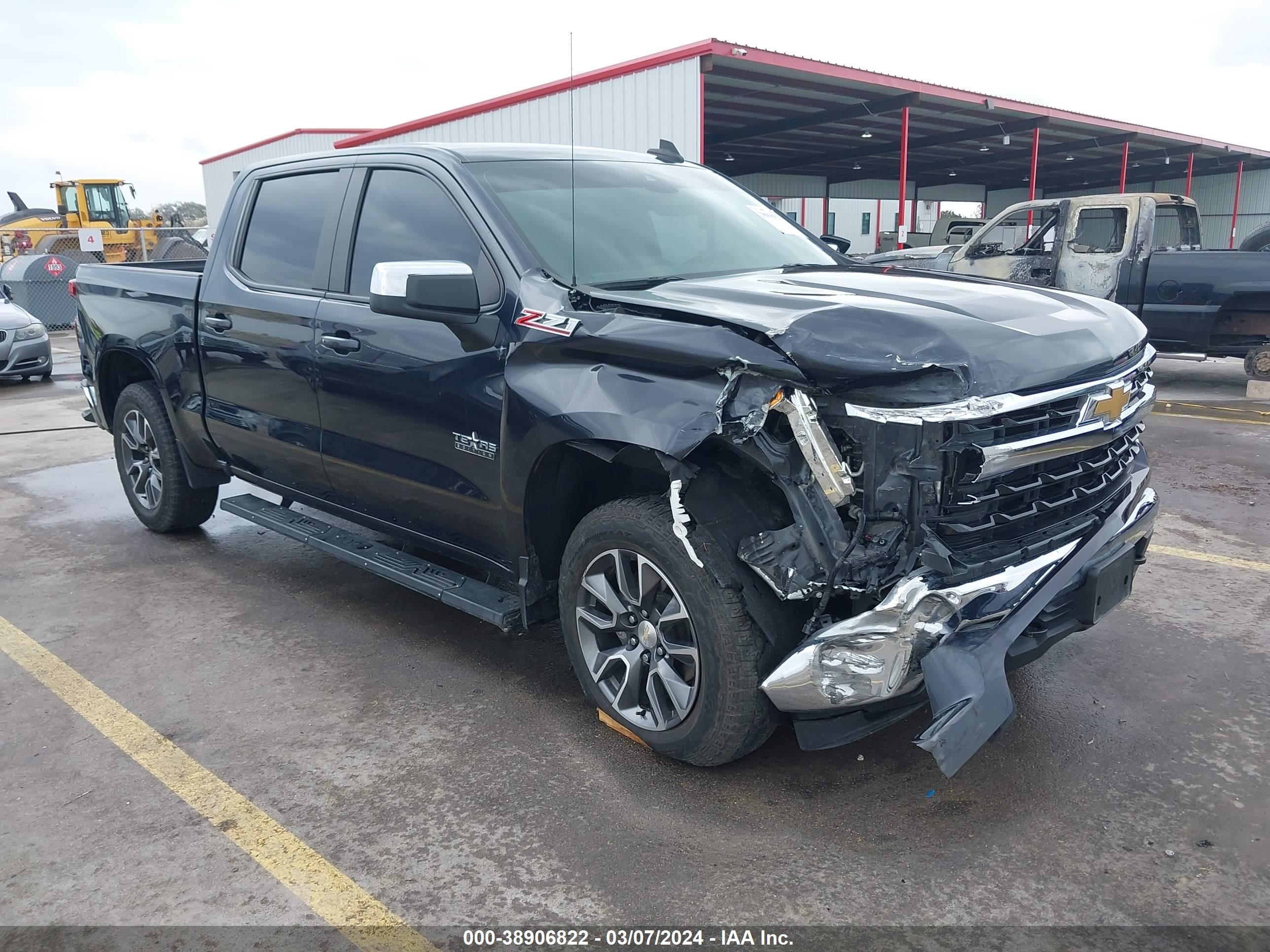 CHEVROLET SILVERADO 2022 1gcudded7nz520319