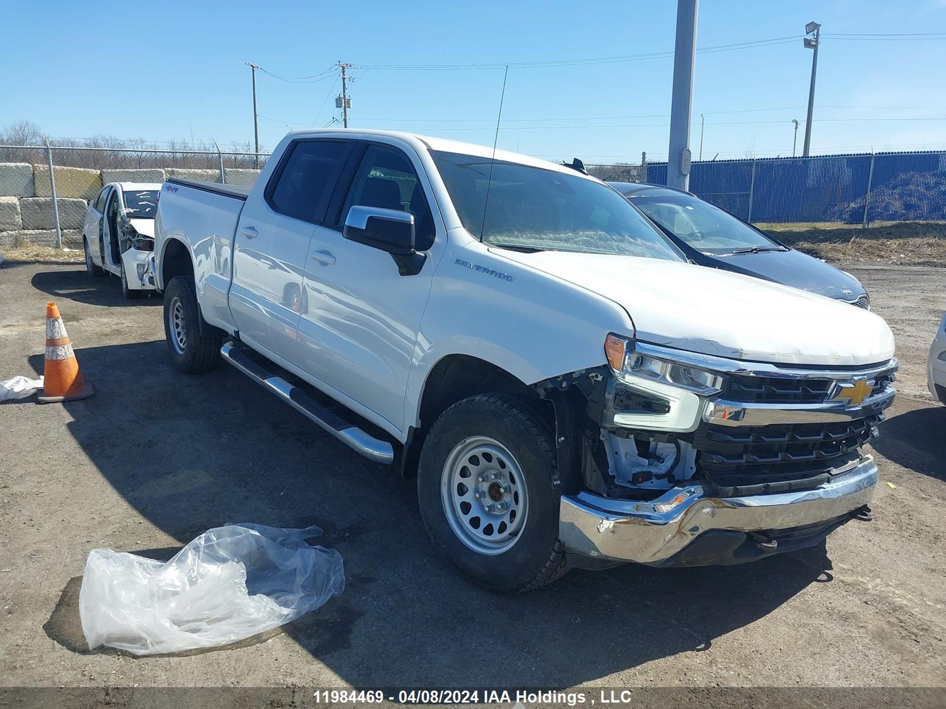 CHEVROLET SILVERADO 2023 1gcudded8pz266462