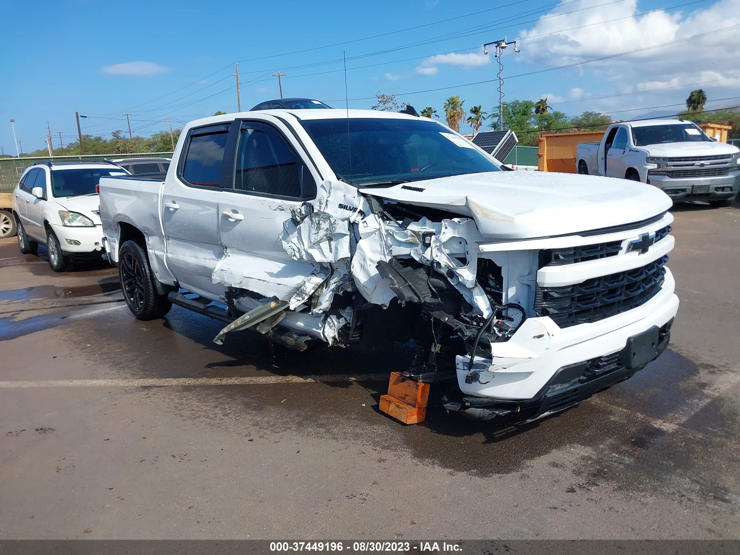 CHEVROLET SILVERADO 2023 1gcudee84pz107494