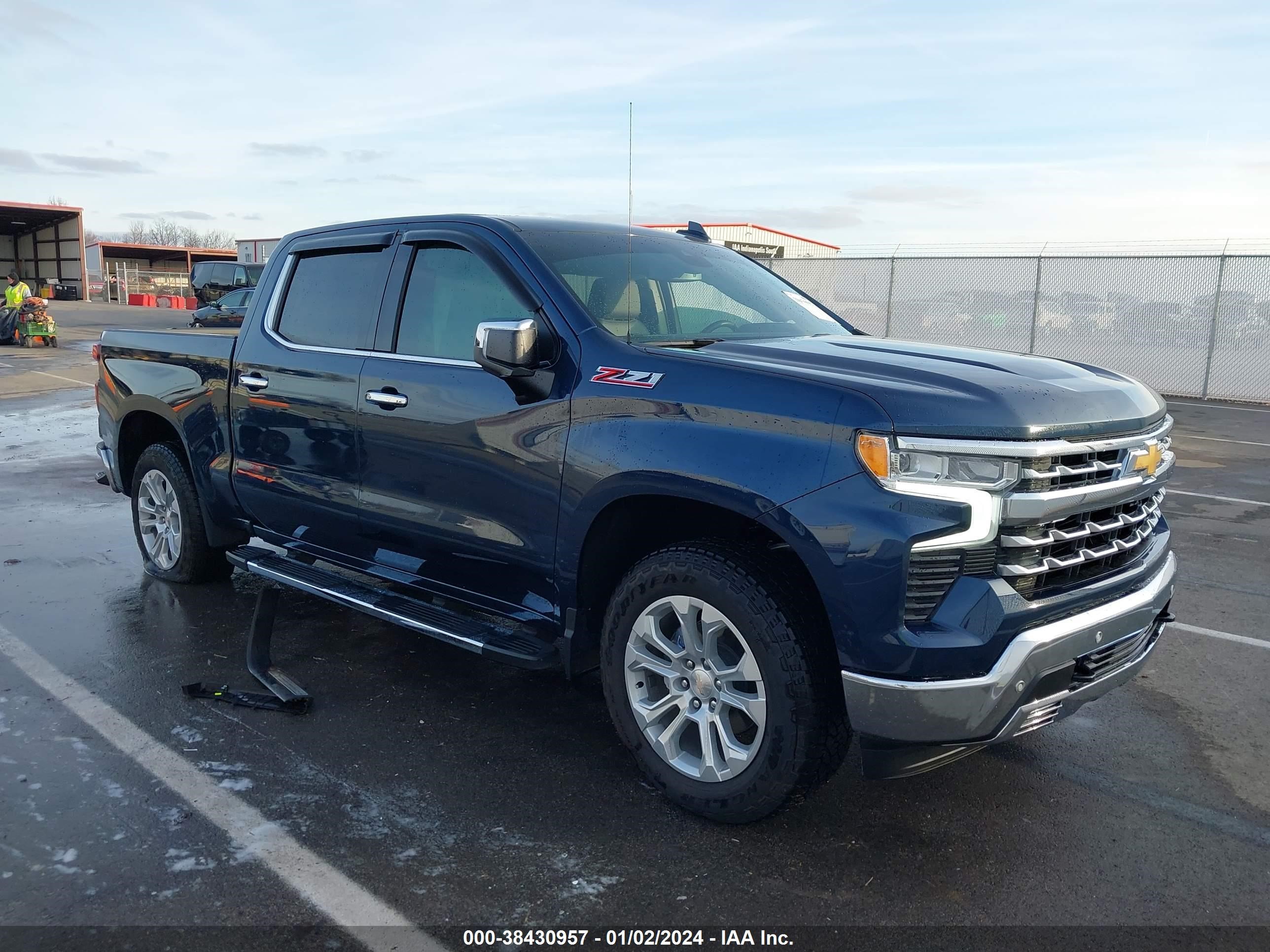 CHEVROLET SILVERADO 2022 1gcudged8nz575072