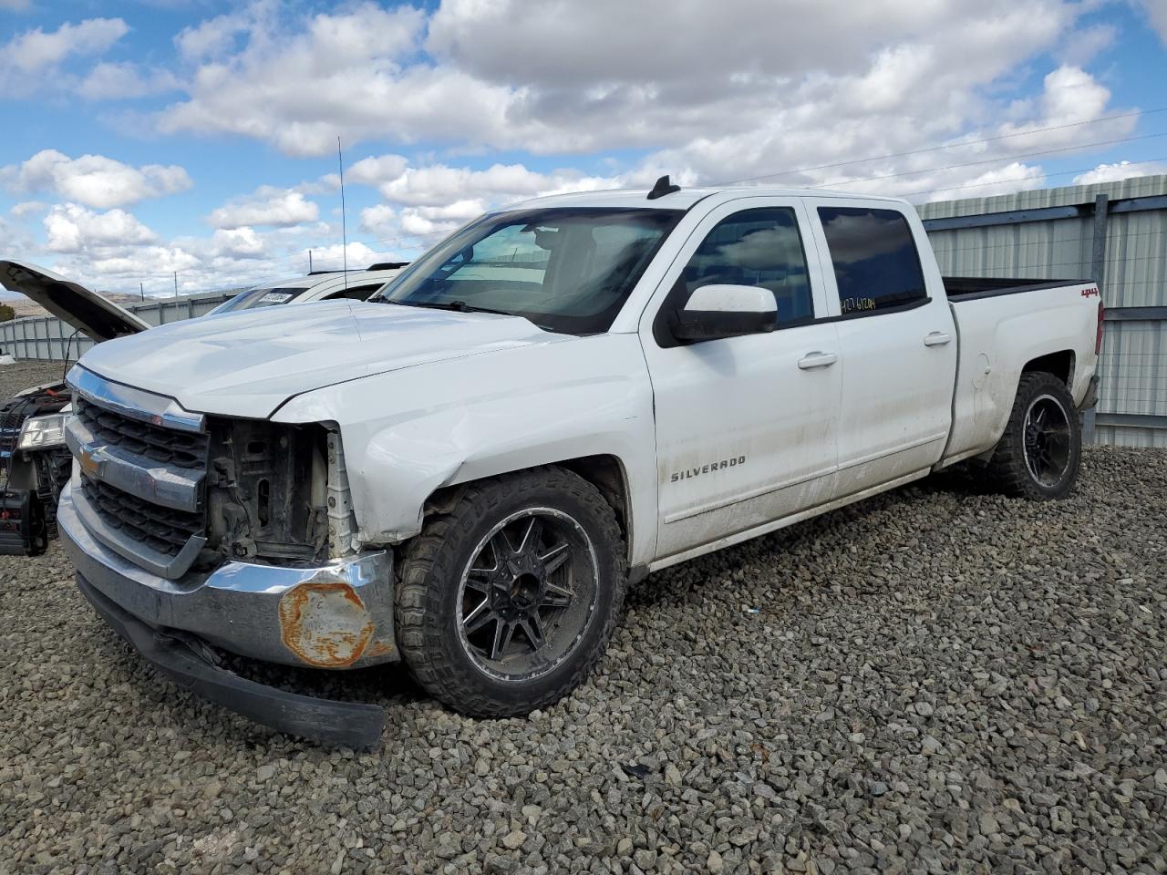 CHEVROLET SILVERADO 2018 1gcukrec7jf101876