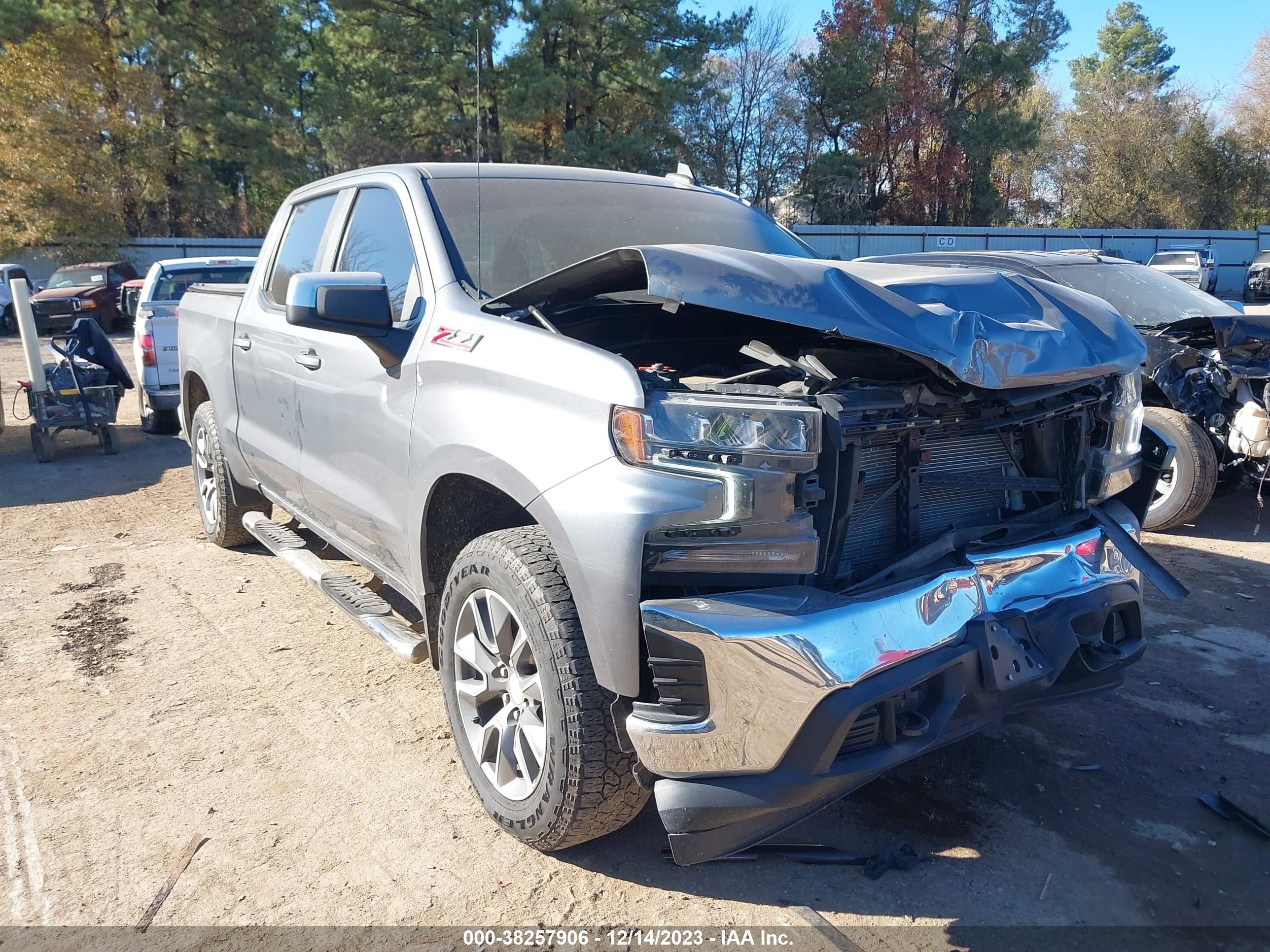 CHEVROLET SILVERADO 2021 1gcuyded3mz135231