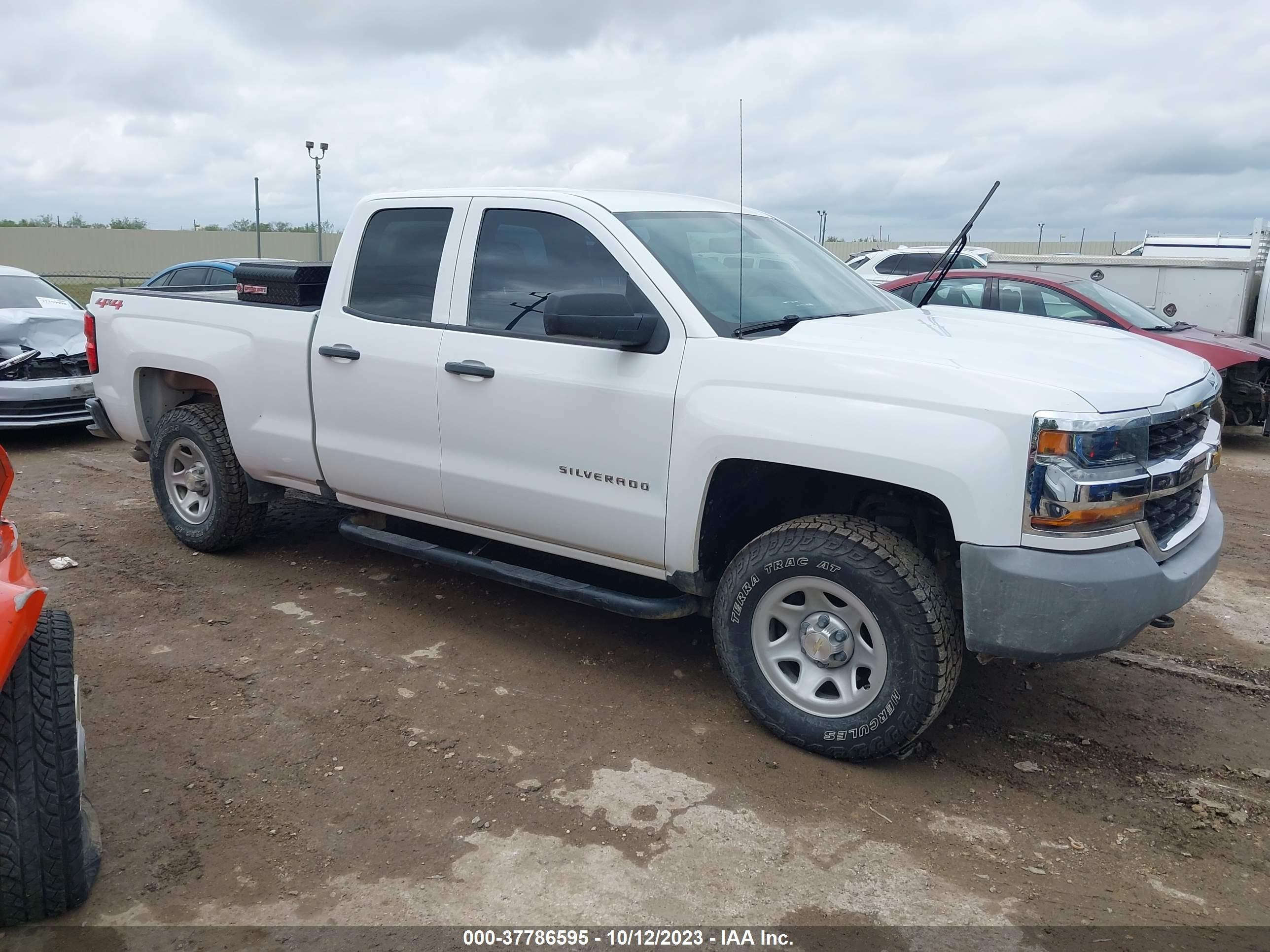 CHEVROLET SILVERADO 2018 1gcvknec1jz199668