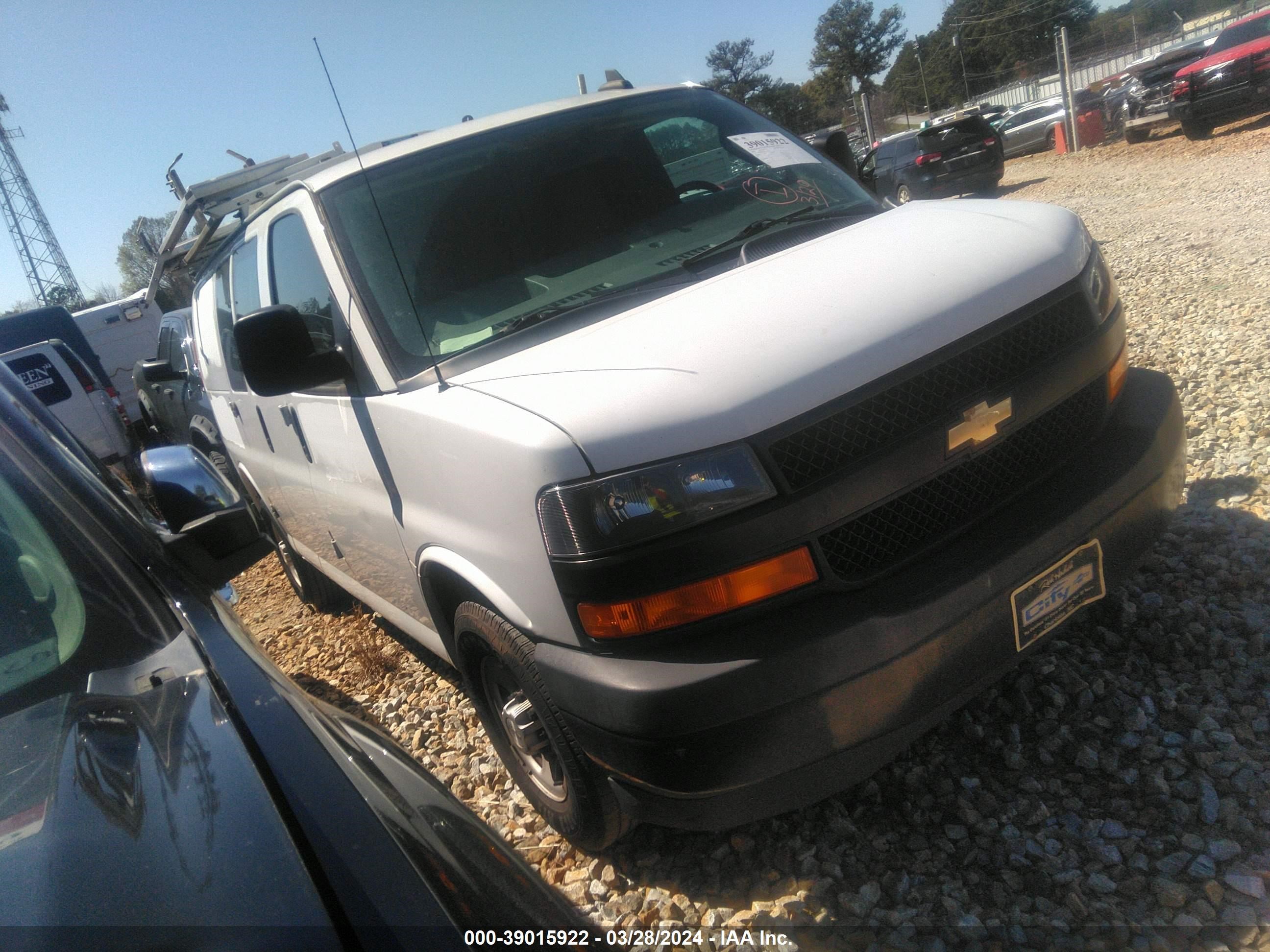 CHEVROLET EXPRESS 2018 1gcwgafg4j1198237