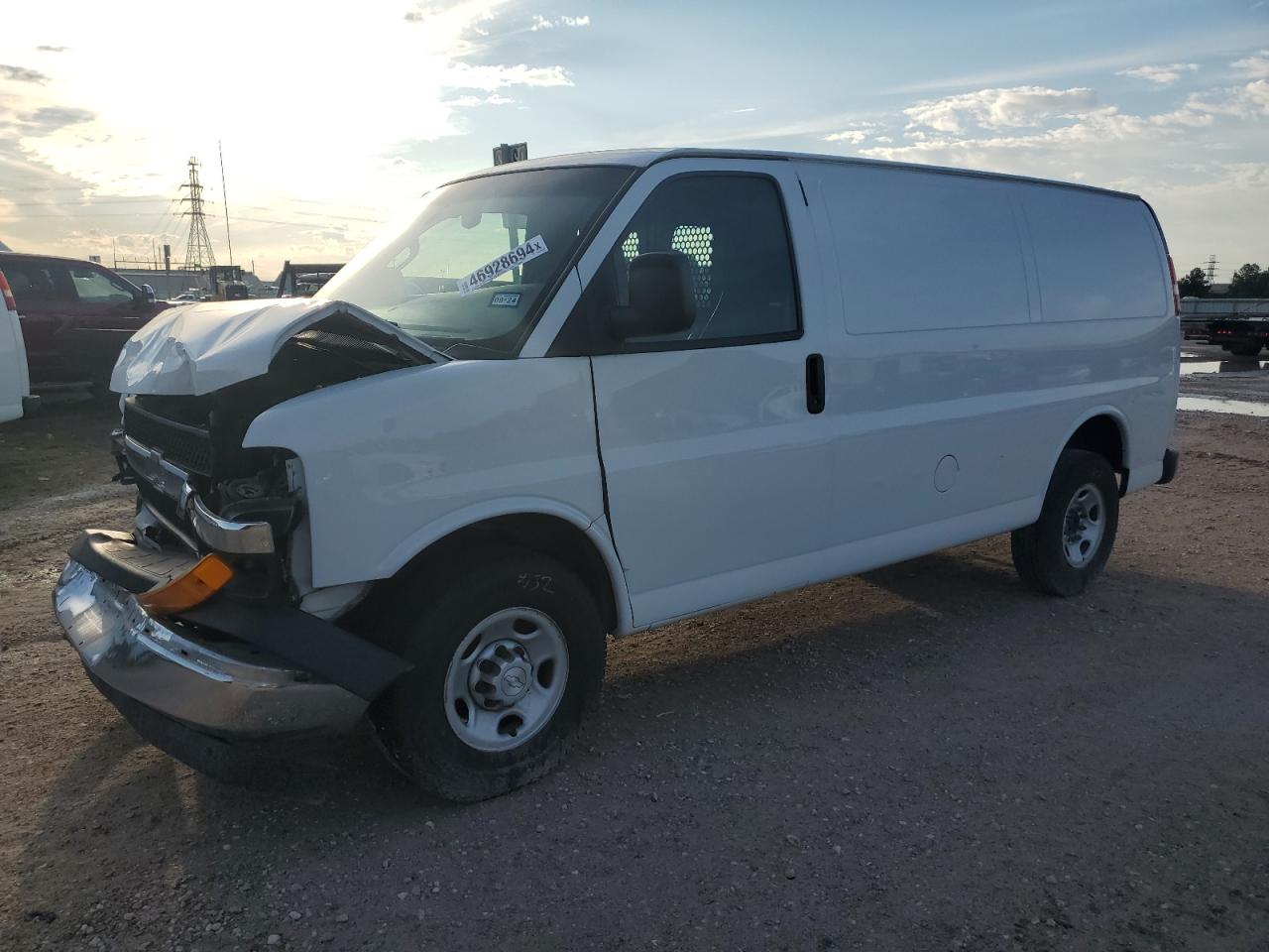 CHEVROLET EXPRESS 2018 1gcwgafg5j1910559