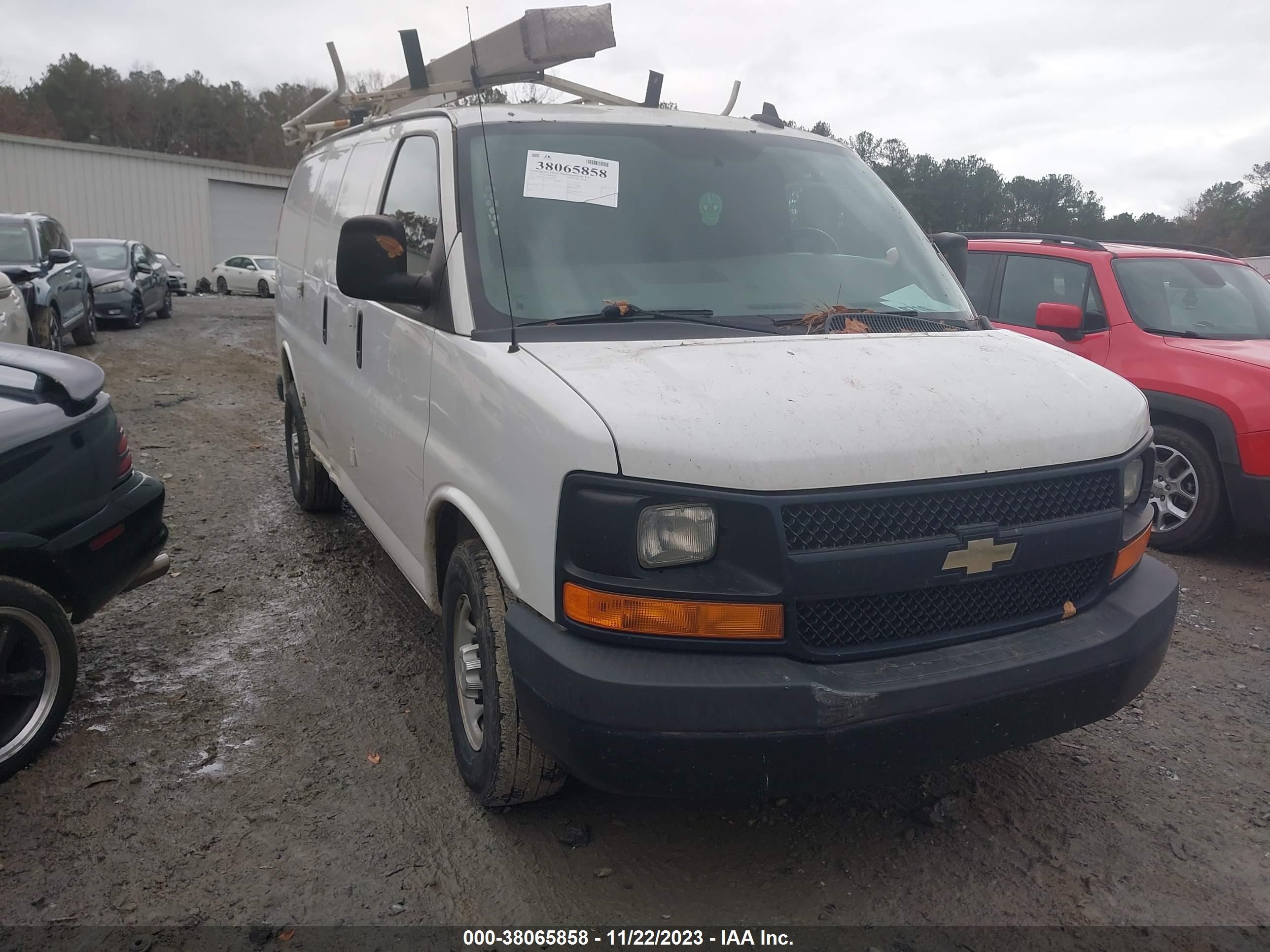 CHEVROLET EXPRESS 2017 1gcwgafg7h1269375