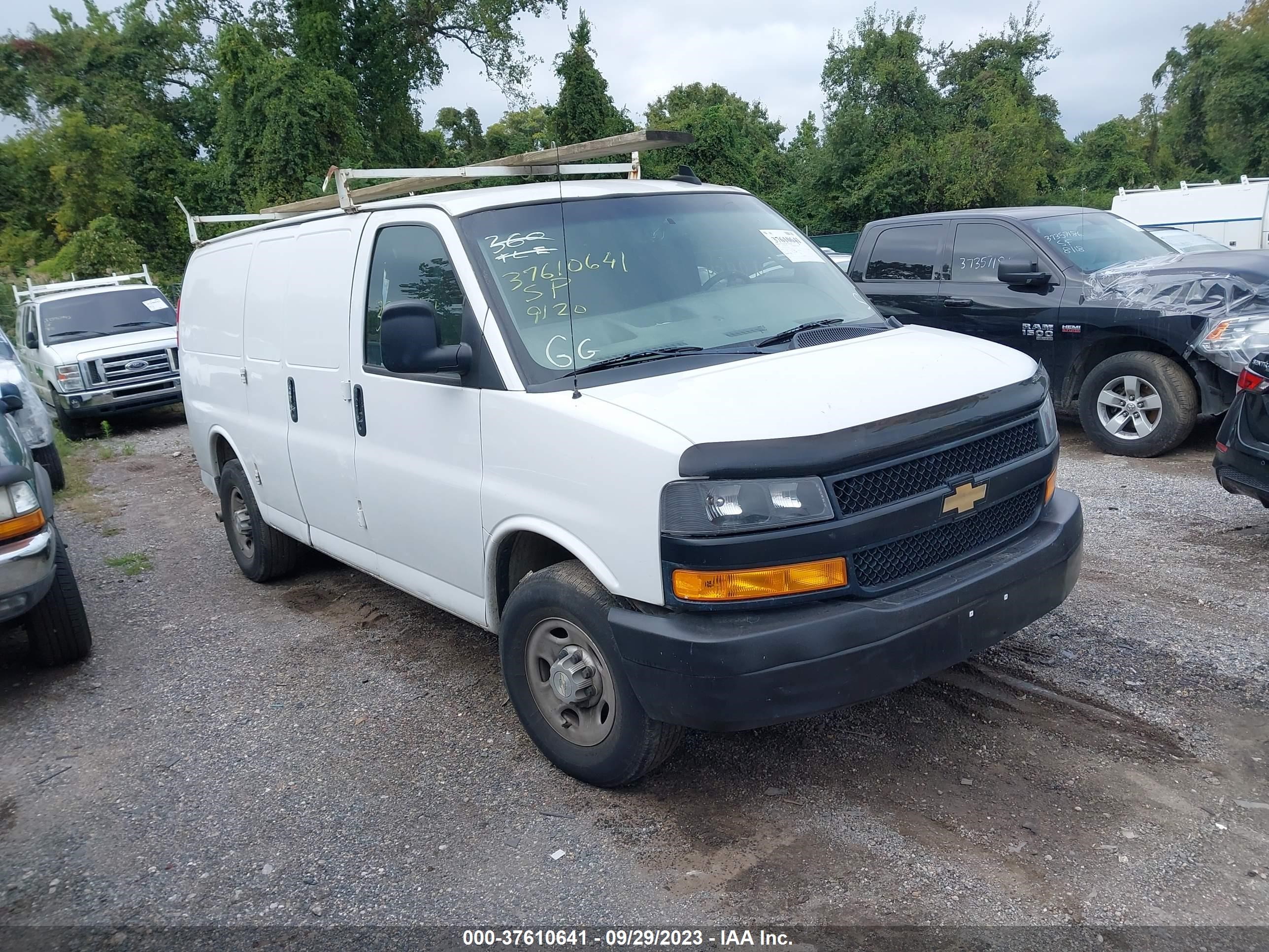 CHEVROLET EXPRESS 2019 1gcwgafp1k1182482