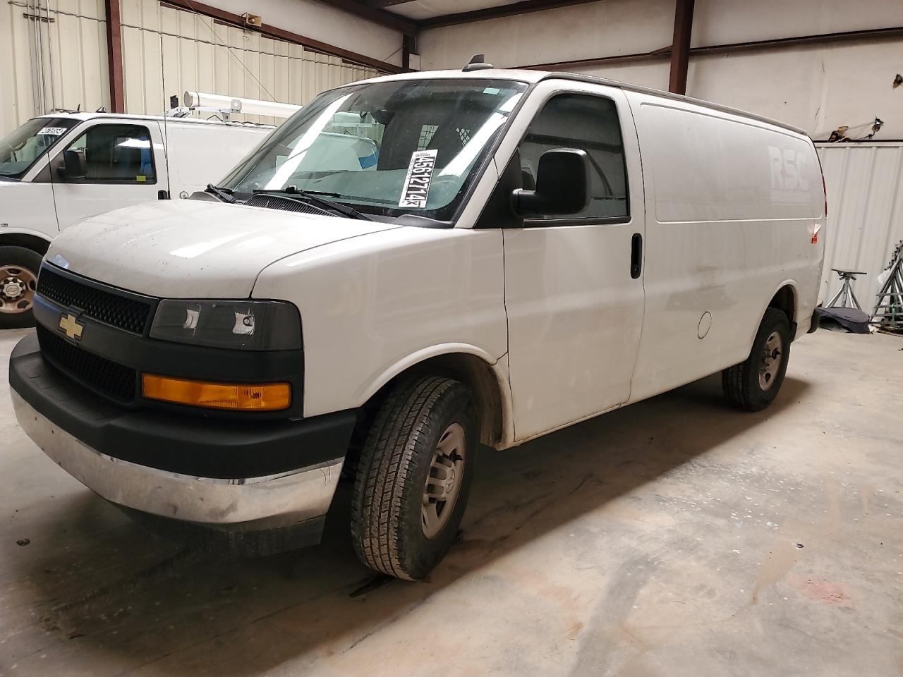 CHEVROLET EXPRESS 2018 1gcwgafp2j1309223