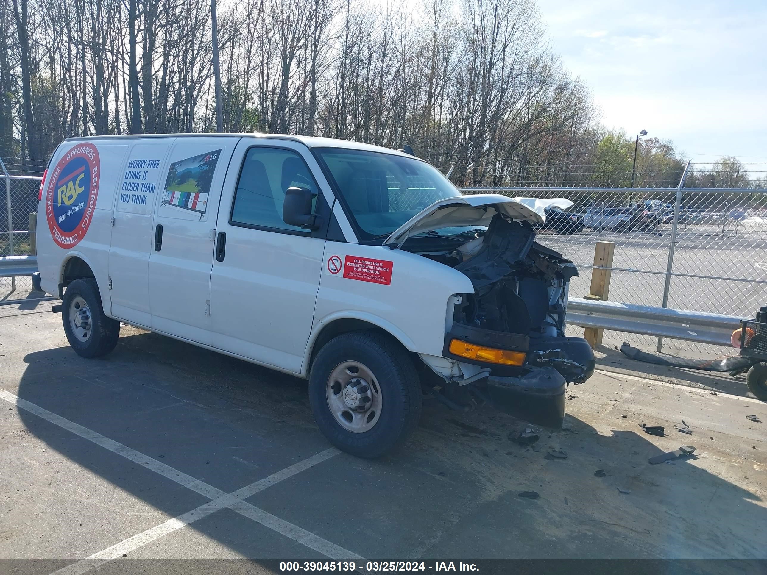 CHEVROLET EXPRESS 2019 1gcwgafp3k1368976