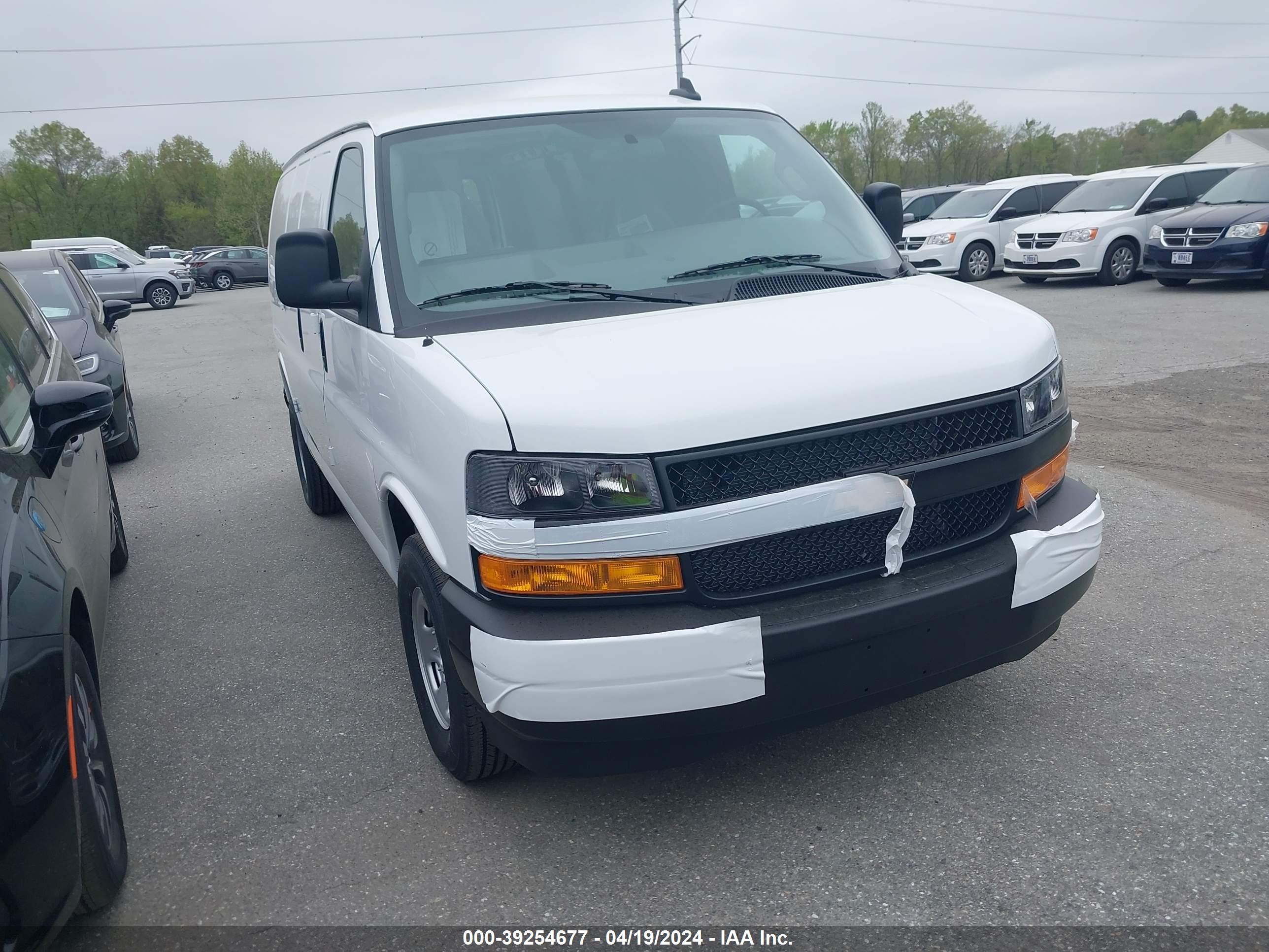 CHEVROLET EXPRESS 2024 1gcwgafp5r1158762