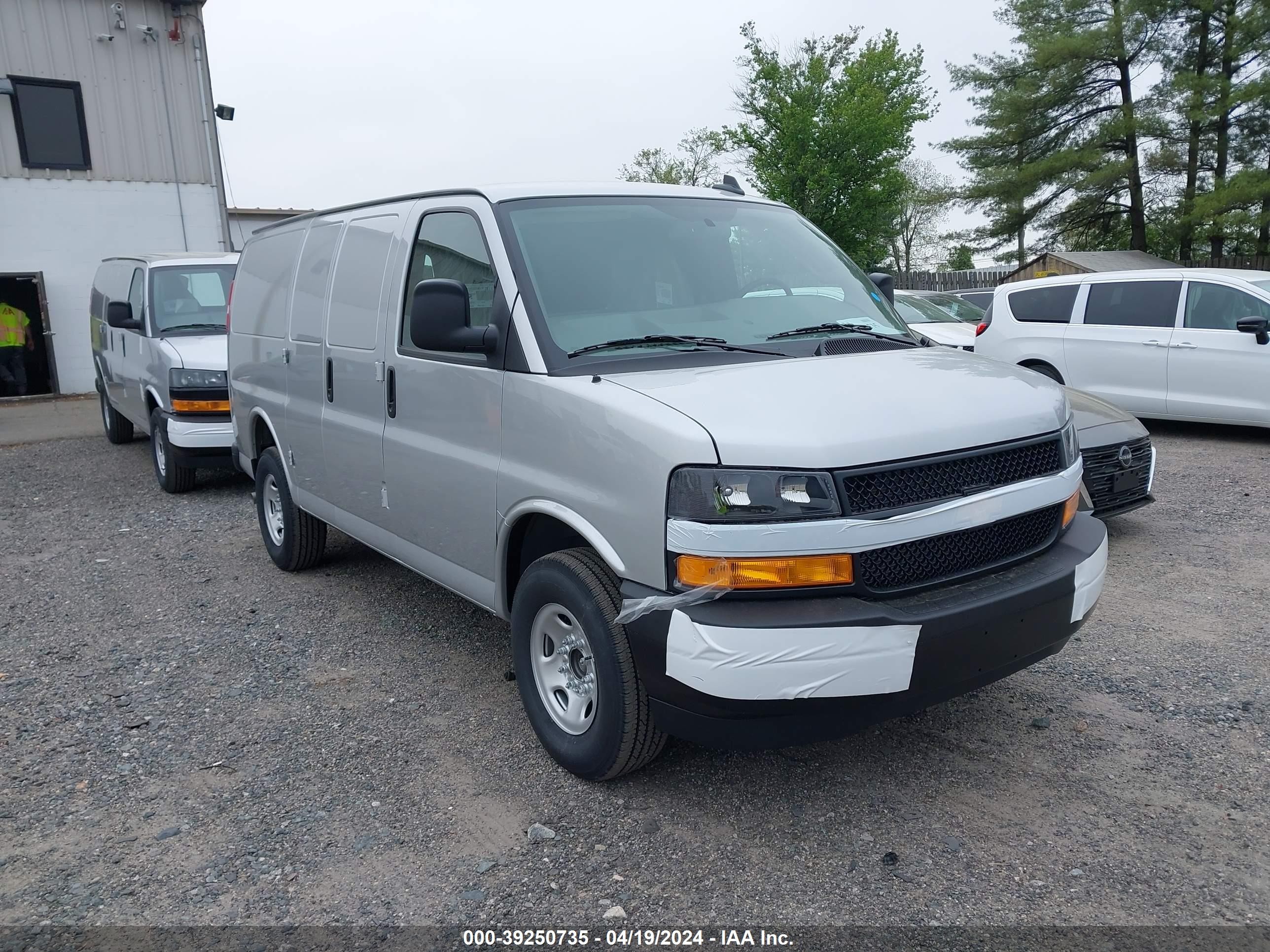 CHEVROLET EXPRESS 2024 1gcwgafp8r1158223