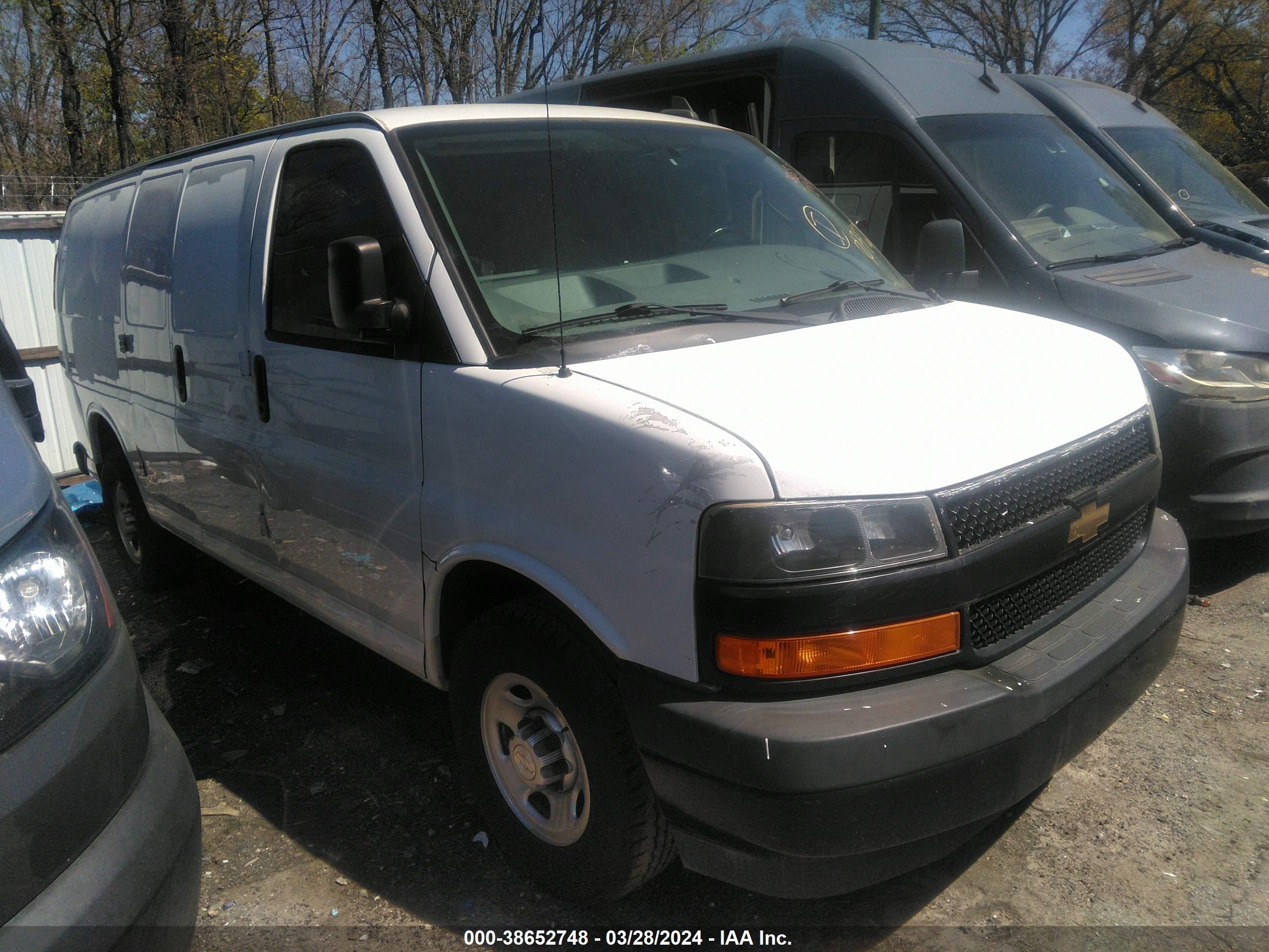 CHEVROLET EXPRESS 2019 1gcwgafp9k1268798