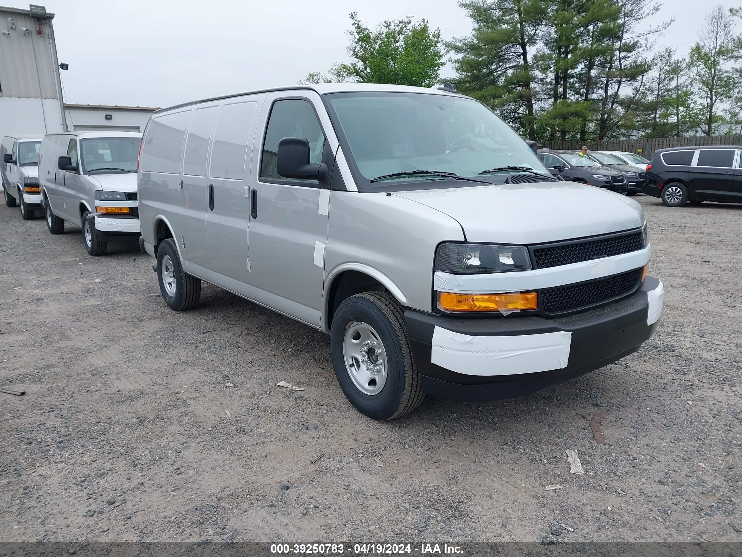 CHEVROLET EXPRESS 2024 1gcwgafp9r1158148