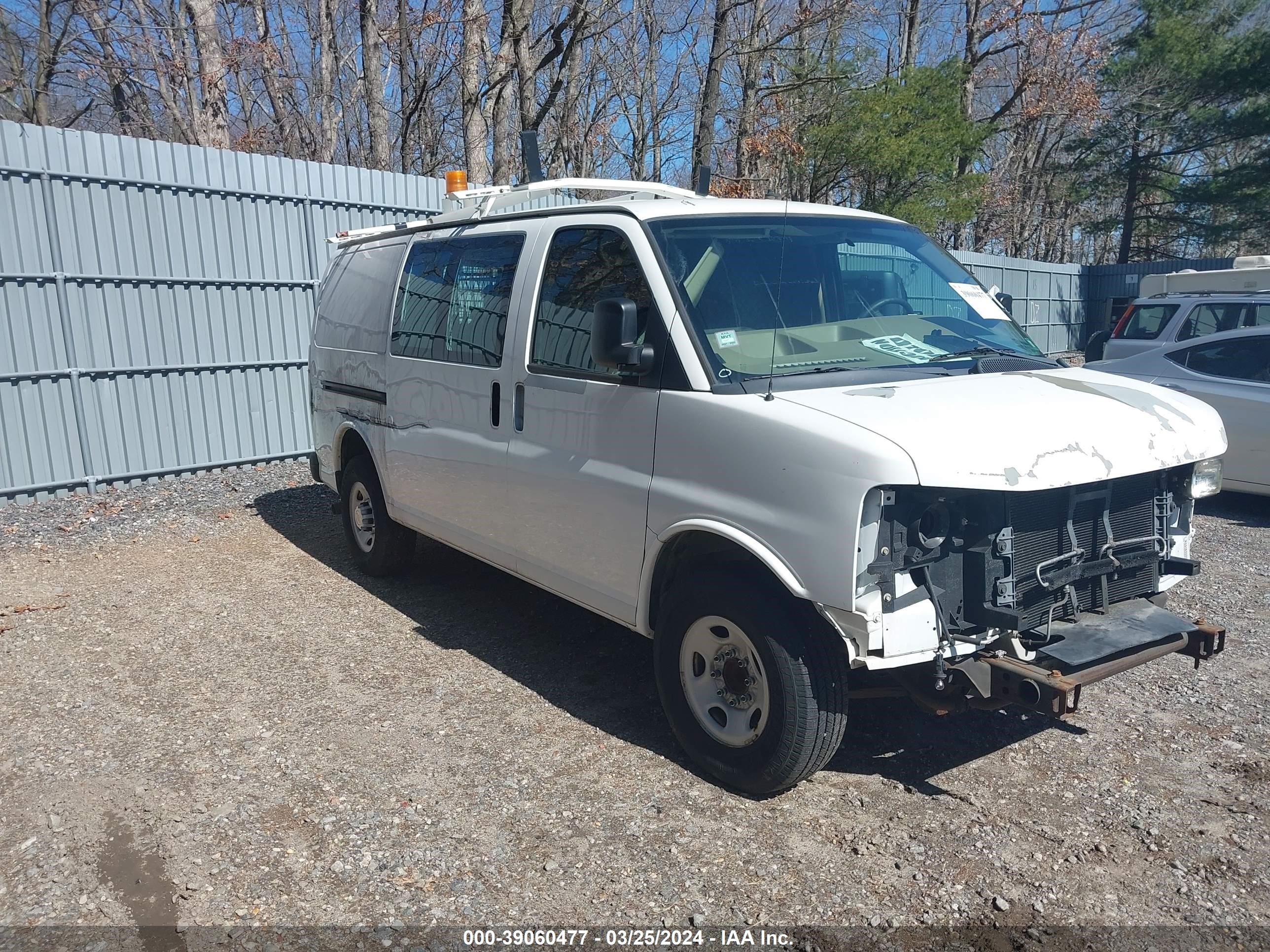 CHEVROLET EXPRESS 2011 1gcwgfca8b1178443