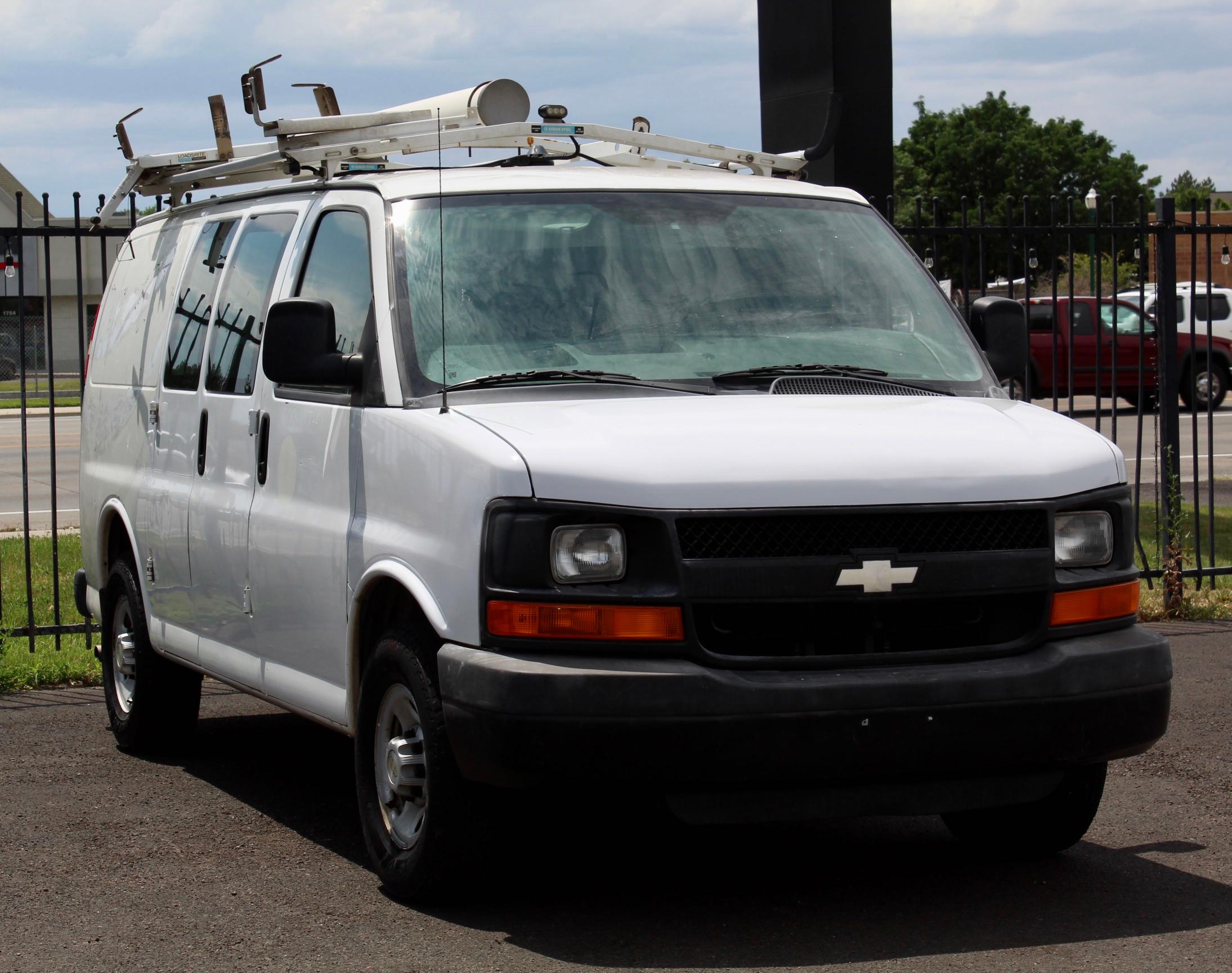 CHEVROLET EXPRESS G2 2012 1gcwgfcb9c1124322