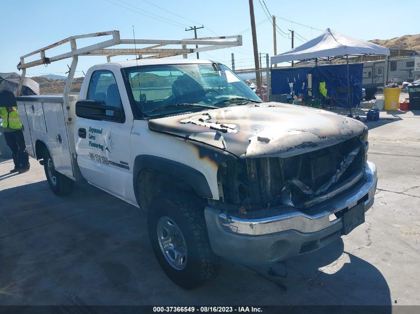 GMC SIERRA 2005 1gdhc24265e226759