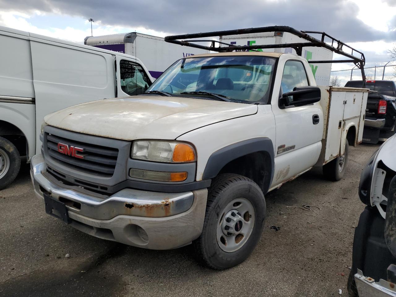 GMC SIERRA 2005 1gdhc24295e209583