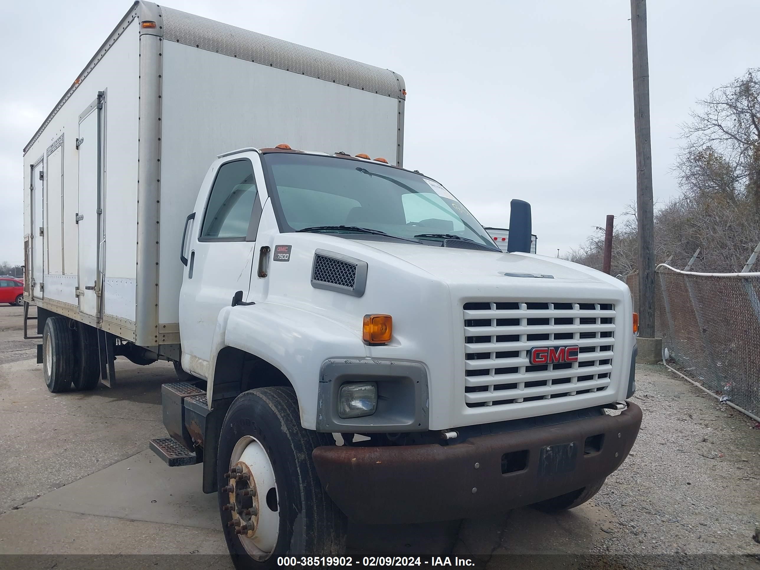 GMC NULL 2006 1gdj7c1326f425196