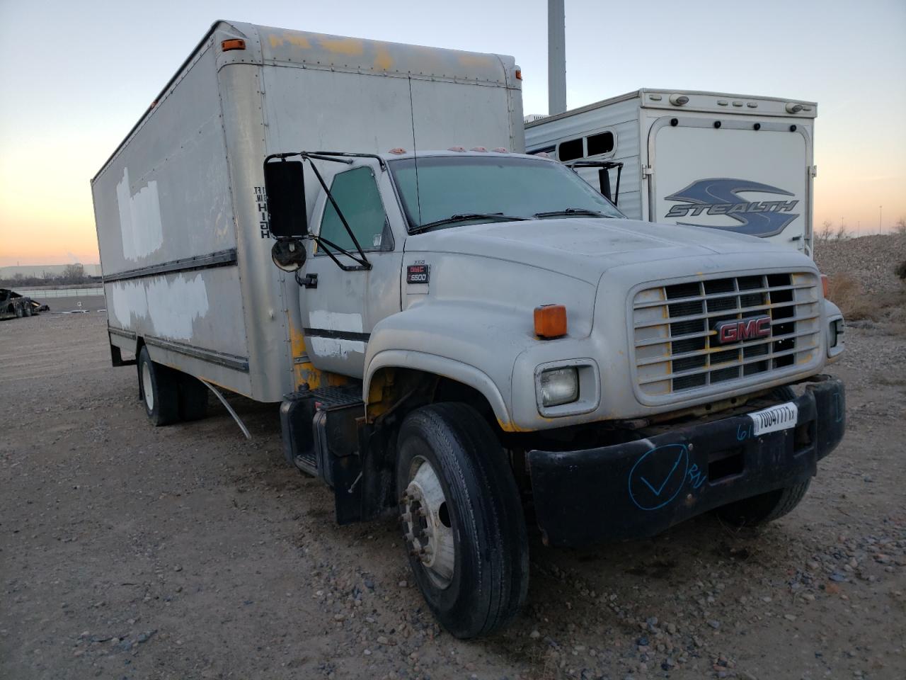 GMC NULL 2002 1gdj7h1e22j901047