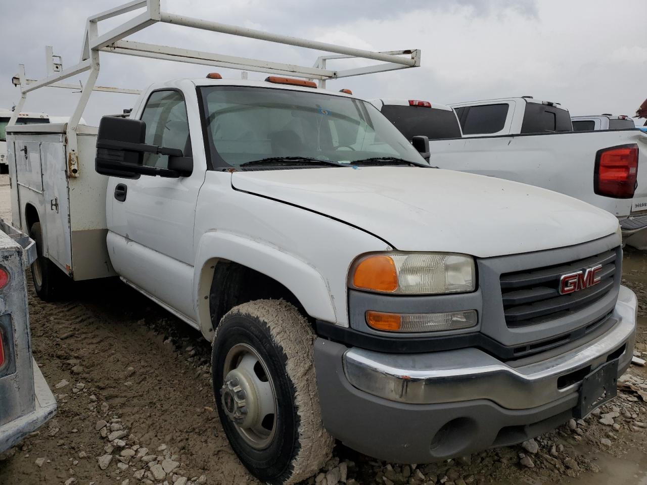 GMC SIERRA 2006 1gdjc34g66e261614